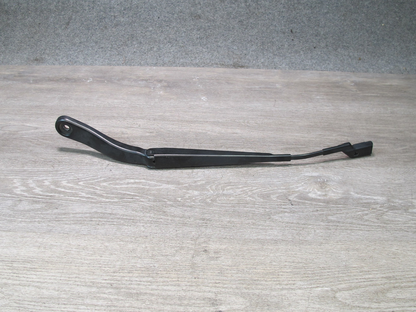2012-2019 Range Rover Evoque L538 Front Left & Right Wiper Arm Set of 2