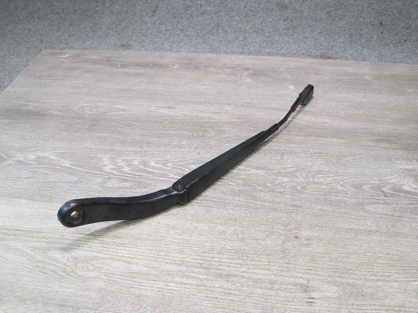 2012-2019 Range Rover Evoque L538 Front Left & Right Wiper Arm Set of 2