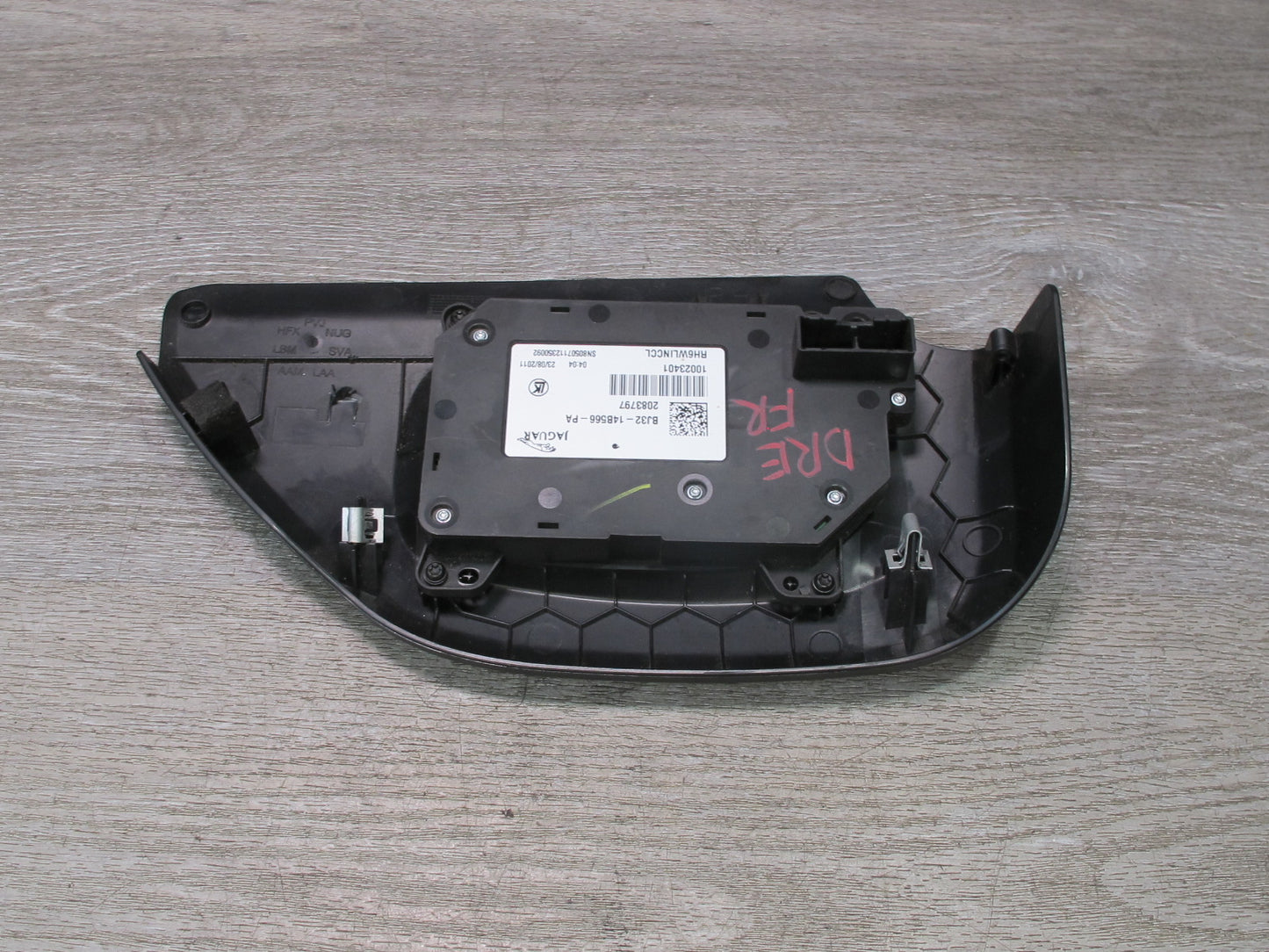 2012-2019 Range Rover Evoque L538 Front Right Seat Adjust Switch w Trim