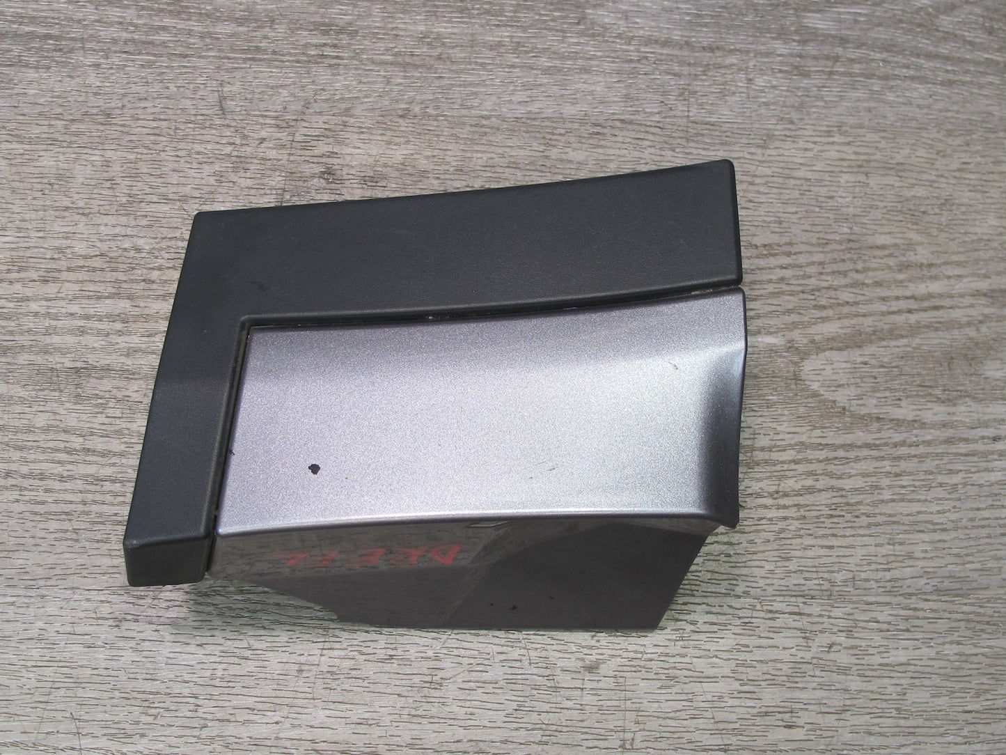 2012-2019 Range Rover Evoque L538 Front Left Fender Lower Trim Molding