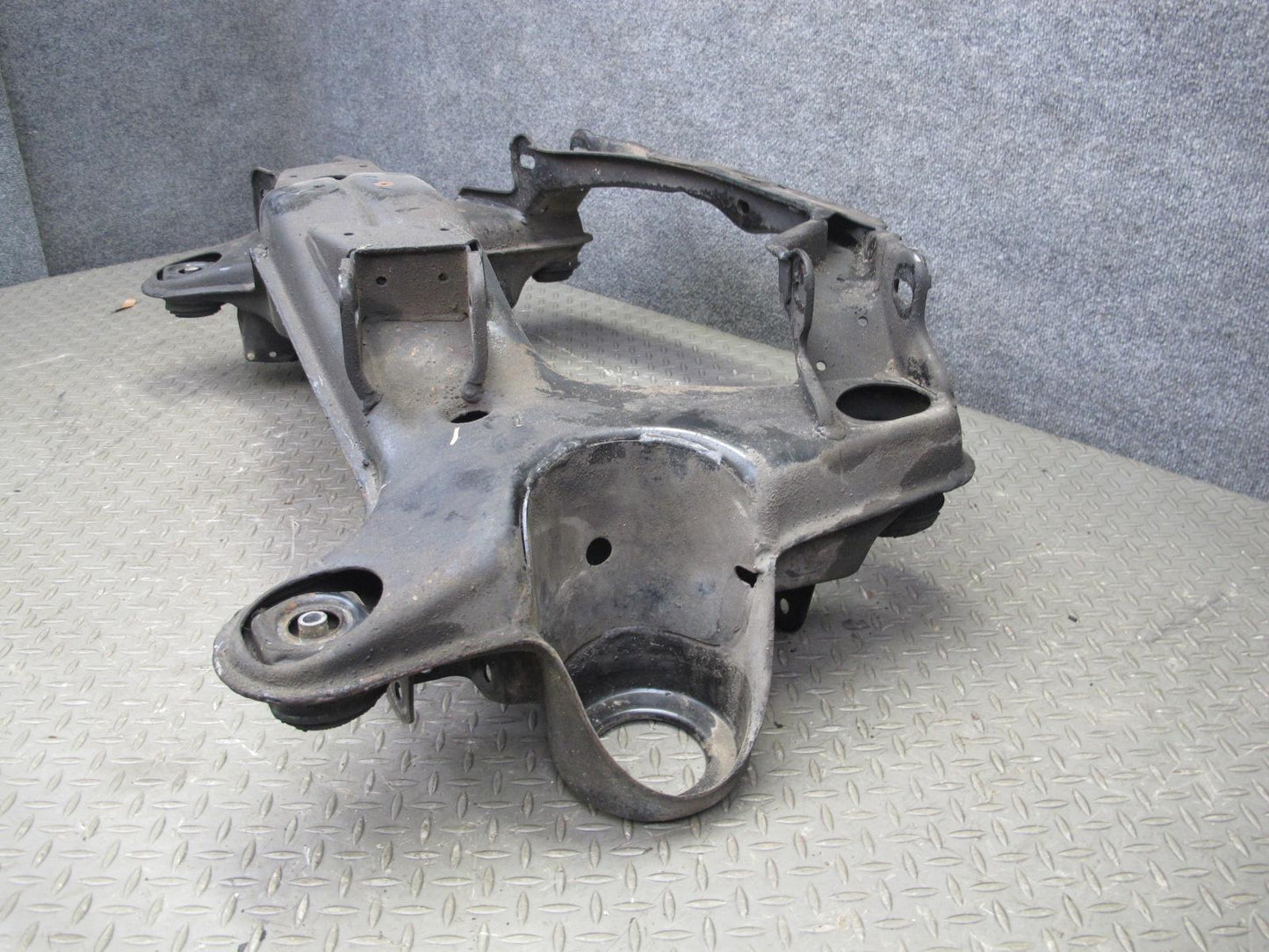 86-89 Mercedes R107 560SL Front Suspension Subframe Crossmember Cradle OEM