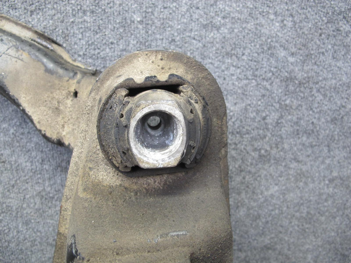 86-89 Mercedes R107 560SL Front Suspension Subframe Crossmember Cradle OEM