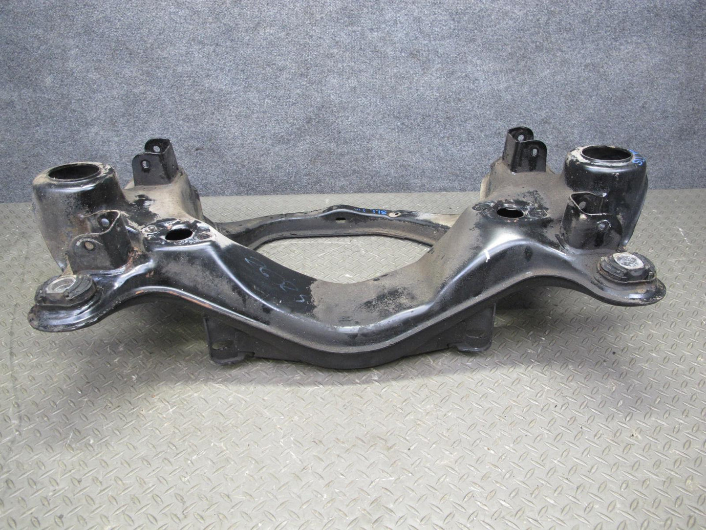 86-89 Mercedes R107 560SL Front Suspension Subframe Crossmember Cradle OEM