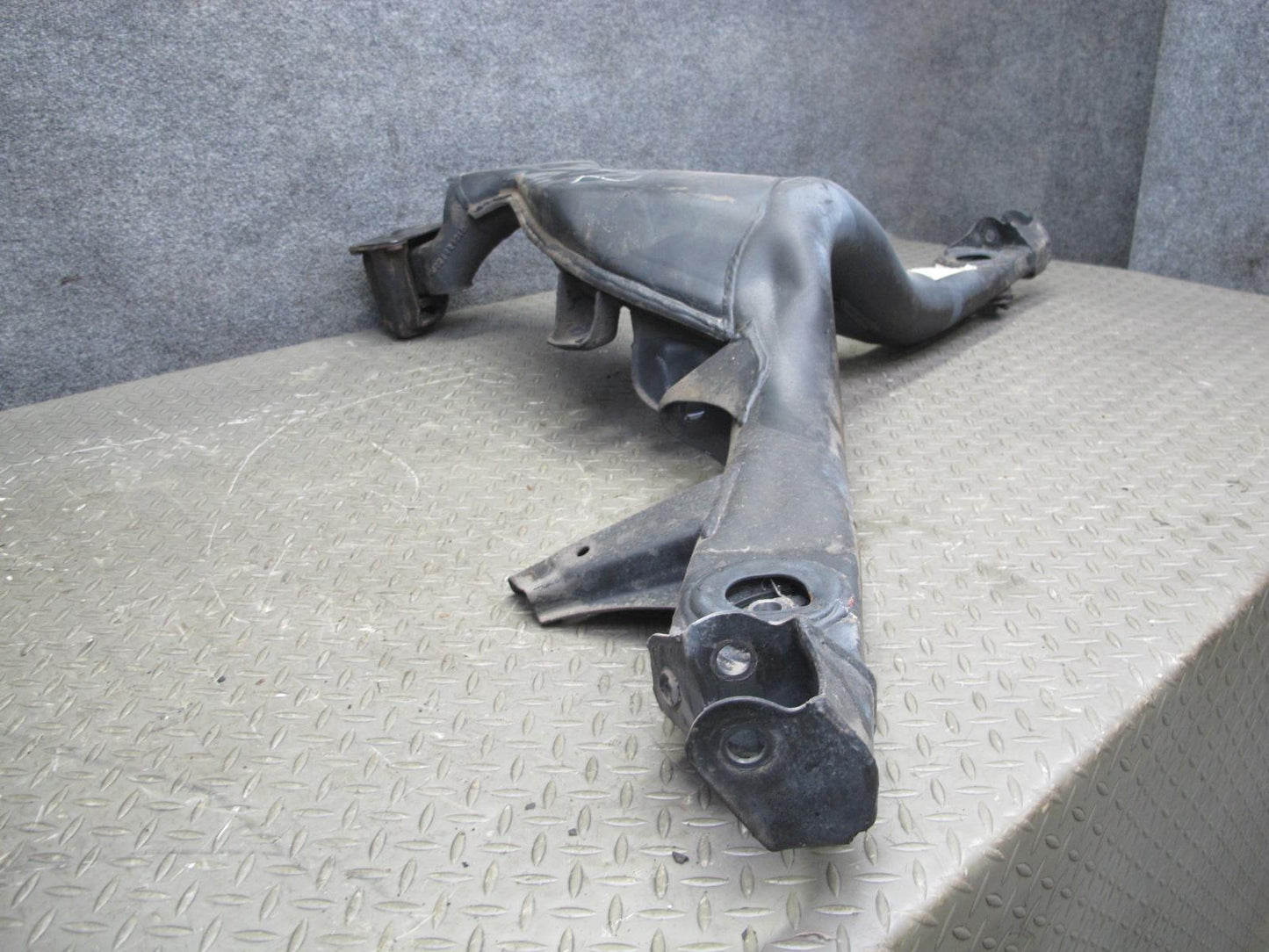 86-89 Mercedes R107 560SL Rear Suspension Subframe Crossmember Carrier OEM