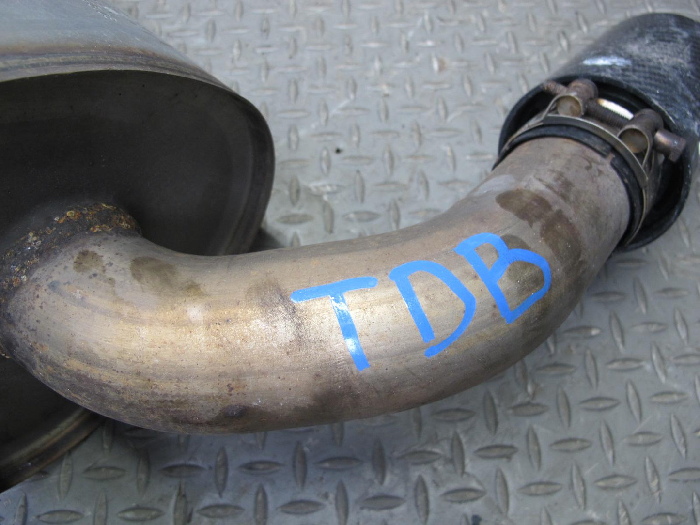 12-15 BMW F30 F32 F33 335i 335xi 435i Rear Exhaust Muffler w Tips 7602290 OEM