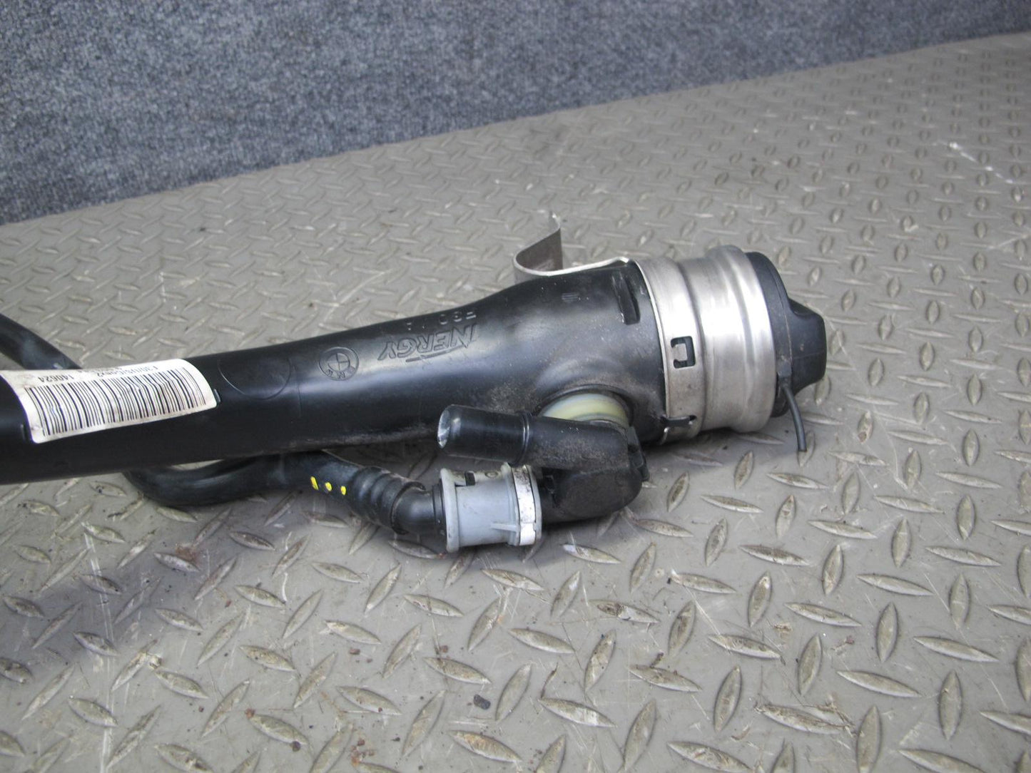 12-16 BMW F30 F31 3-SERIES Fuel Gas Tank Filler Neck Vent Pipe Assembly OEM