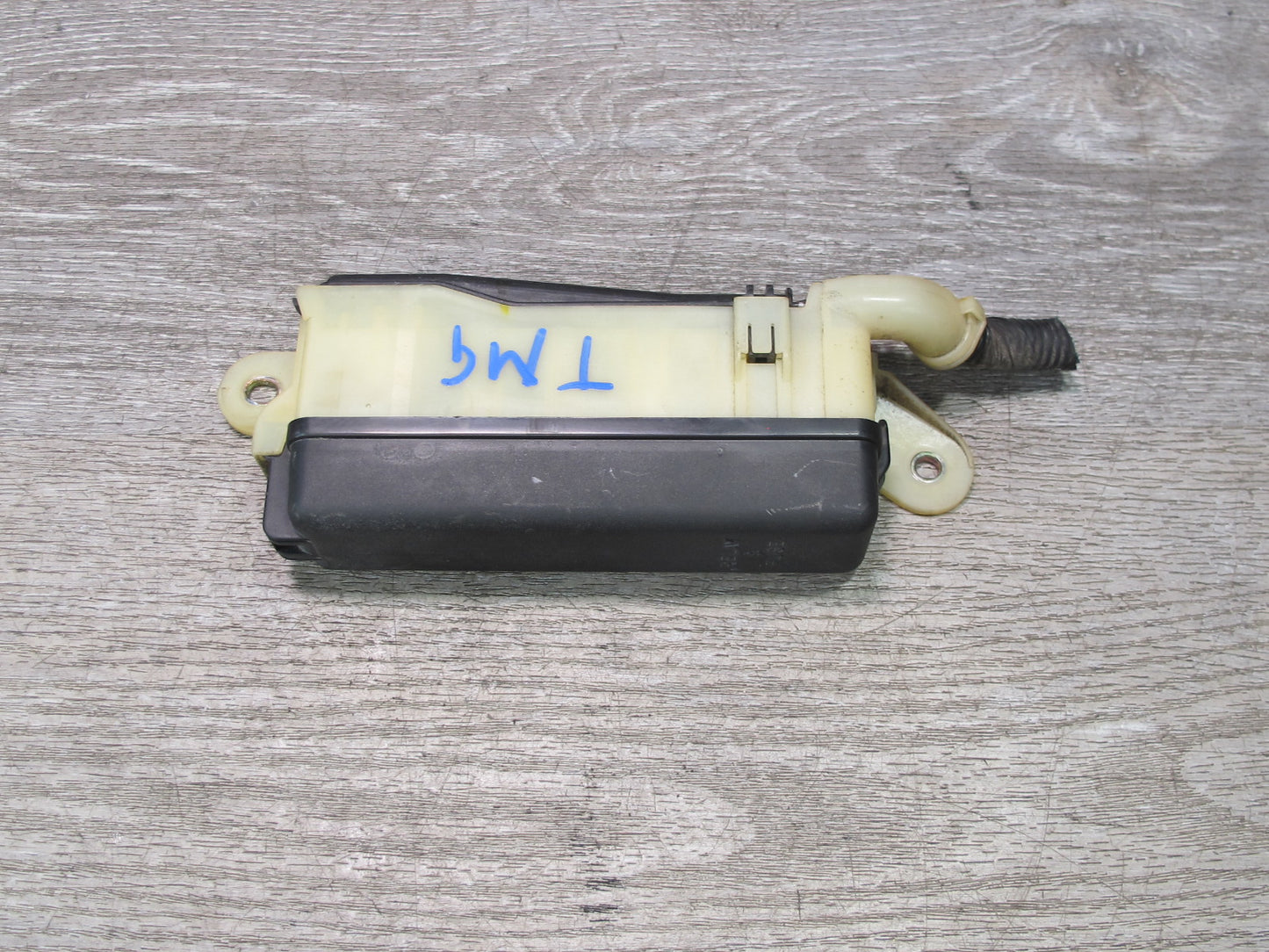 00-05 Toyota MR2 Spyder ZZW30L Interior Relay Fuse Box OEM