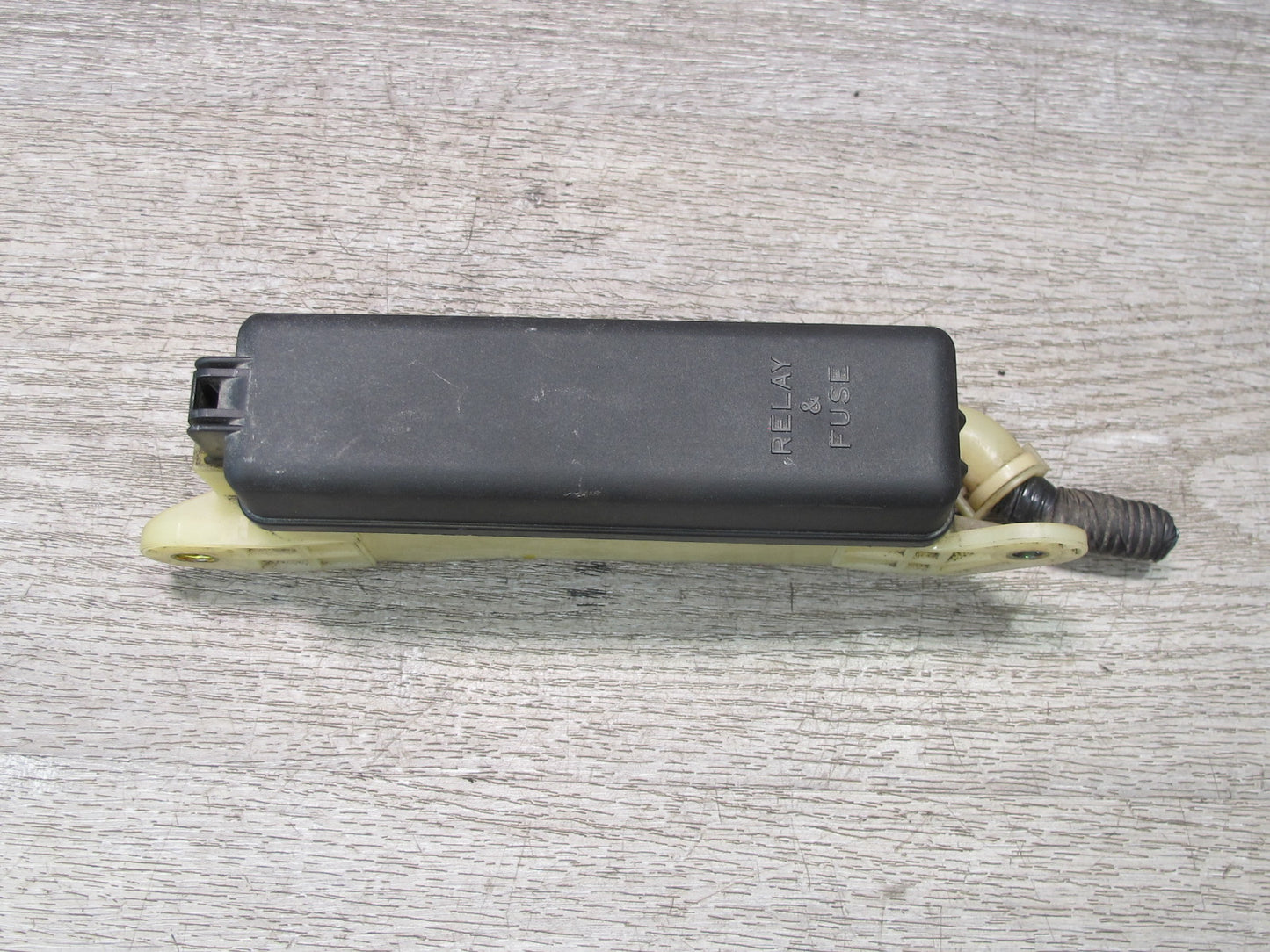 00-05 Toyota MR2 Spyder ZZW30L Interior Relay Fuse Box OEM