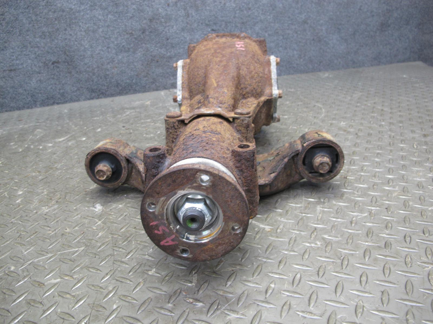 08-14 Subaru Impreza WRX 2.5L M/T Rear Differential Carrier 3.9 Ratio 105k OEM