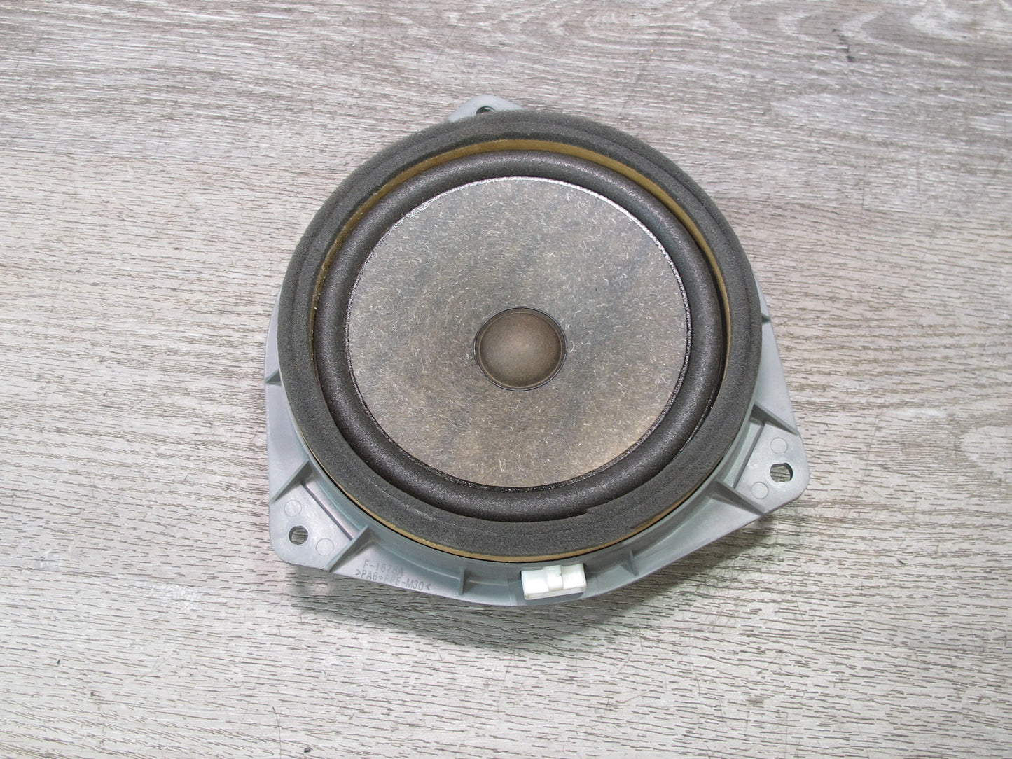 00-05 Toyota MR2 Spyder Set of 2 Left & Right Door Speaker OEM