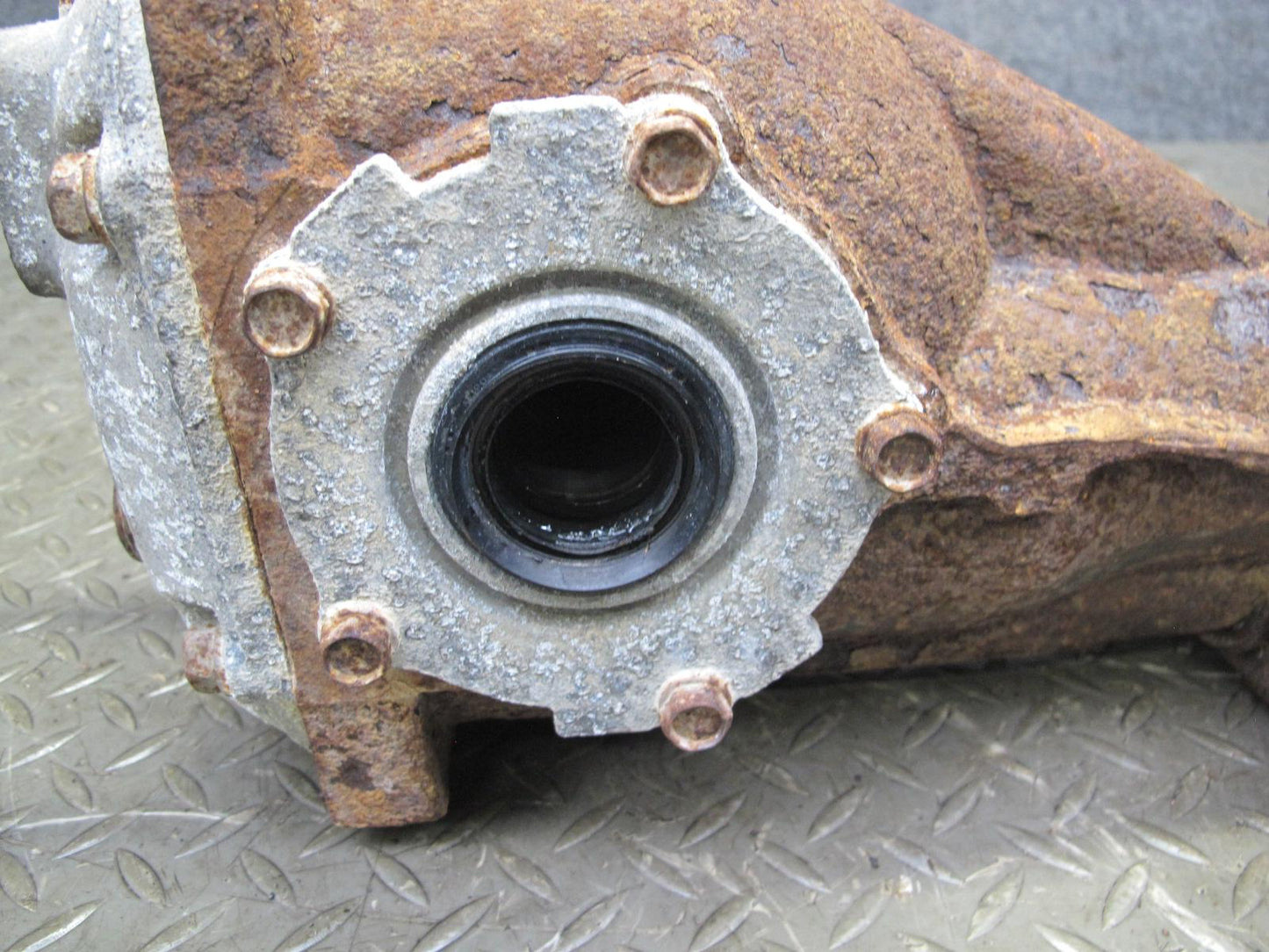 08-14 Subaru Impreza WRX 2.5L M/T Rear Differential Carrier 3.9 Ratio 105k OEM
