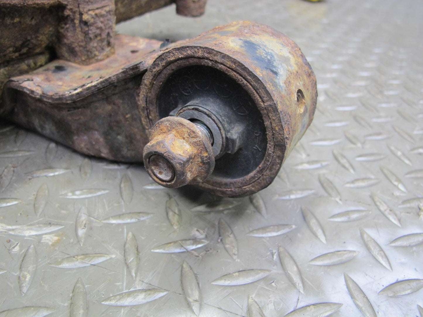 08-14 Subaru Impreza WRX 2.5L M/T Rear Differential Carrier 3.9 Ratio 105k OEM