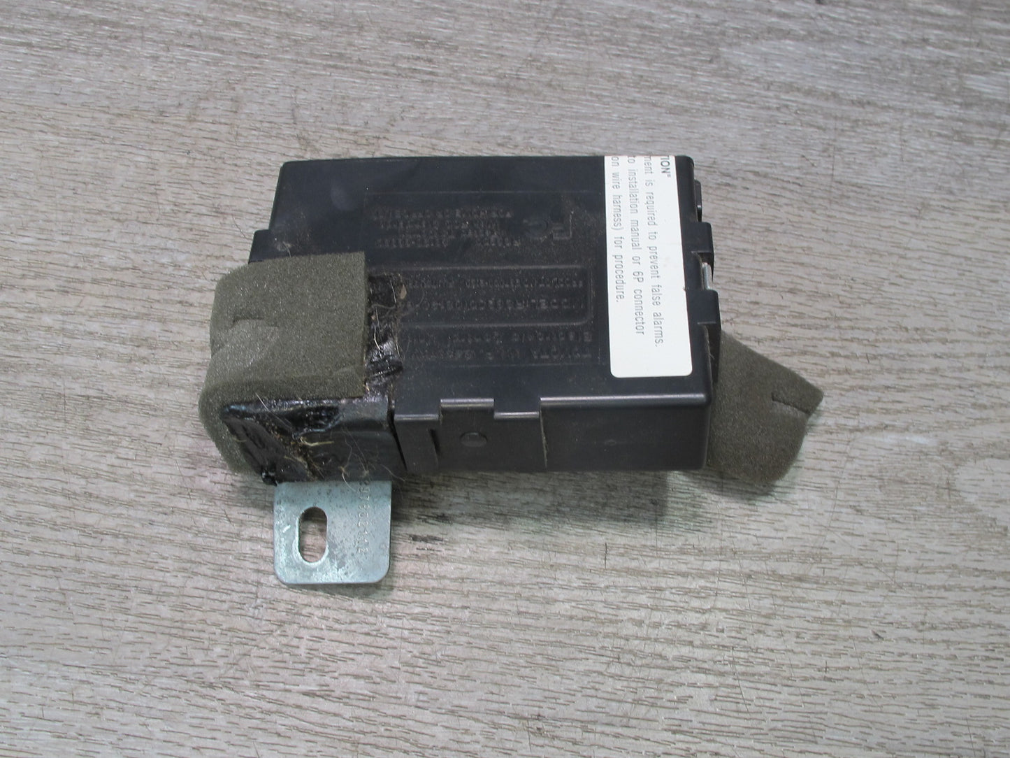 00-05 Toyota MR2 Spyder ZZW30L Anti Theft VIP Security Control Module Unit OEM