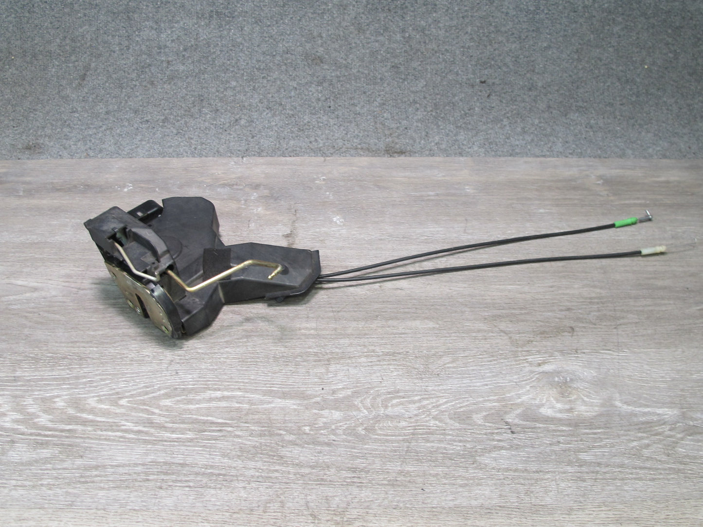 00-05 Toyota MR2 Spyder ZZW30L Left Door Lock Latch Actuator OEM