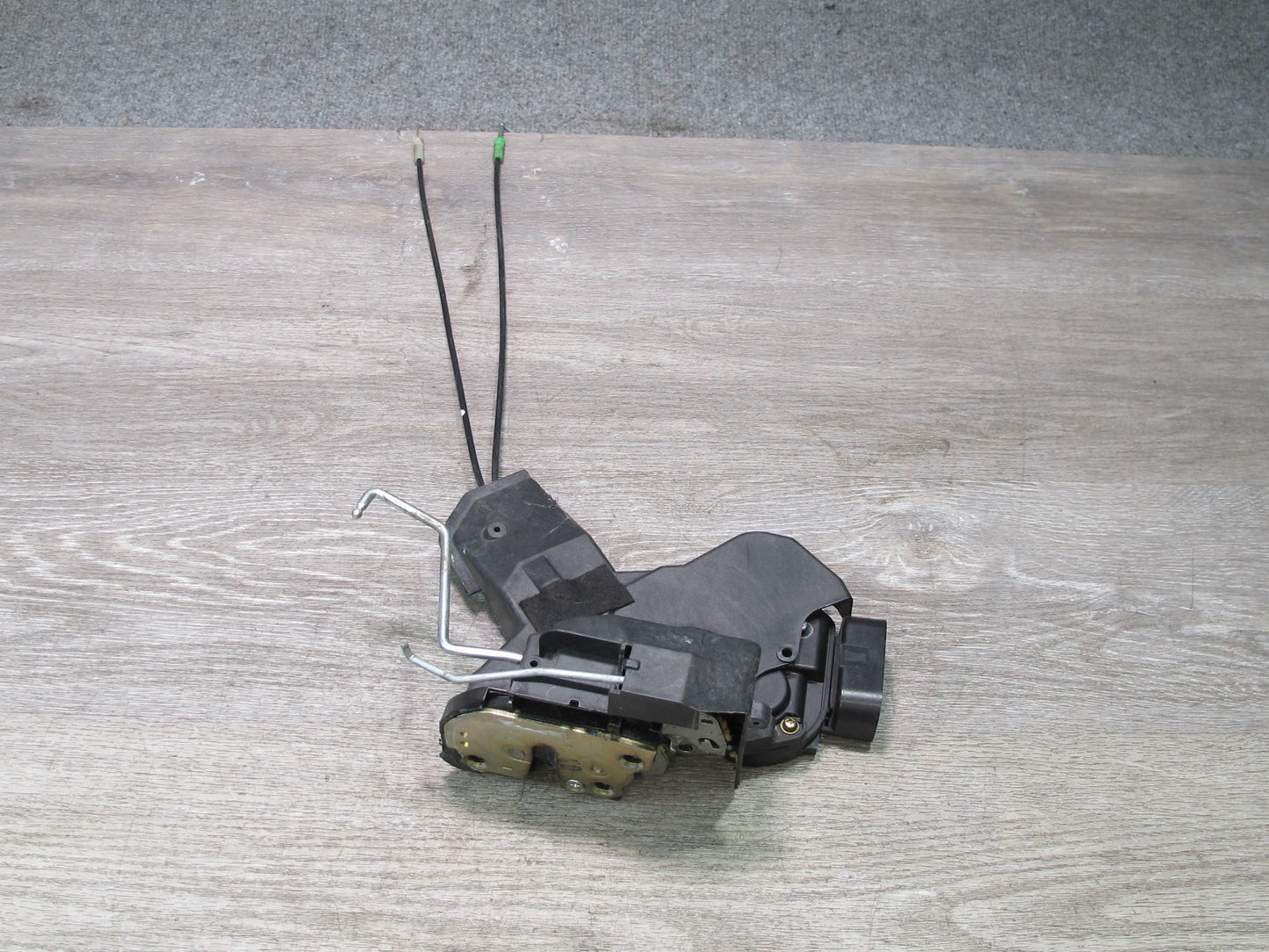 00-05 Toyota MR2 Spyder ZZW30L Right Door Lock Latch Actuator OEM