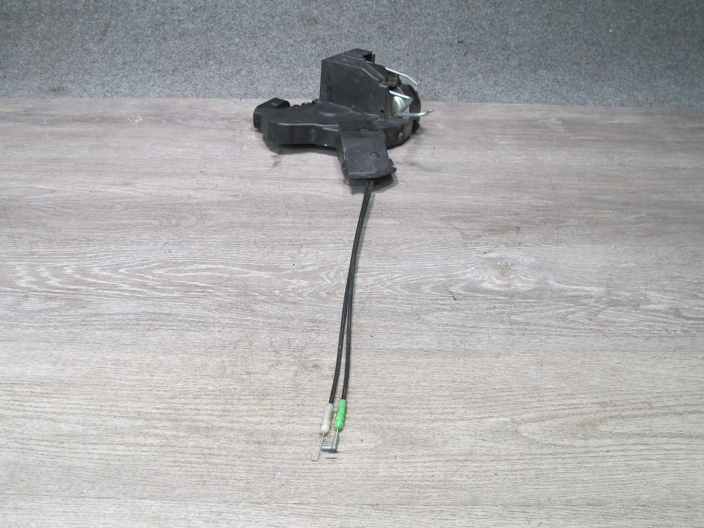 00-05 Toyota MR2 Spyder ZZW30L Right Door Lock Latch Actuator OEM