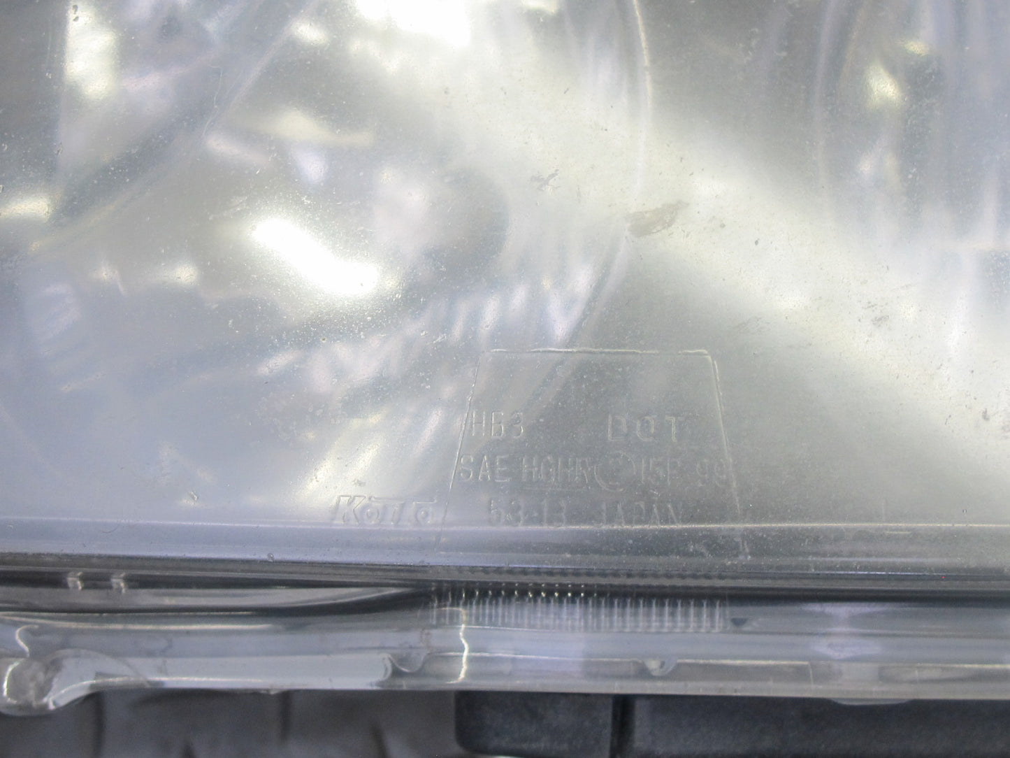 04-05 Lexus IS300 JCE10L Front Left Xenon HID Headlight Lamp OEM