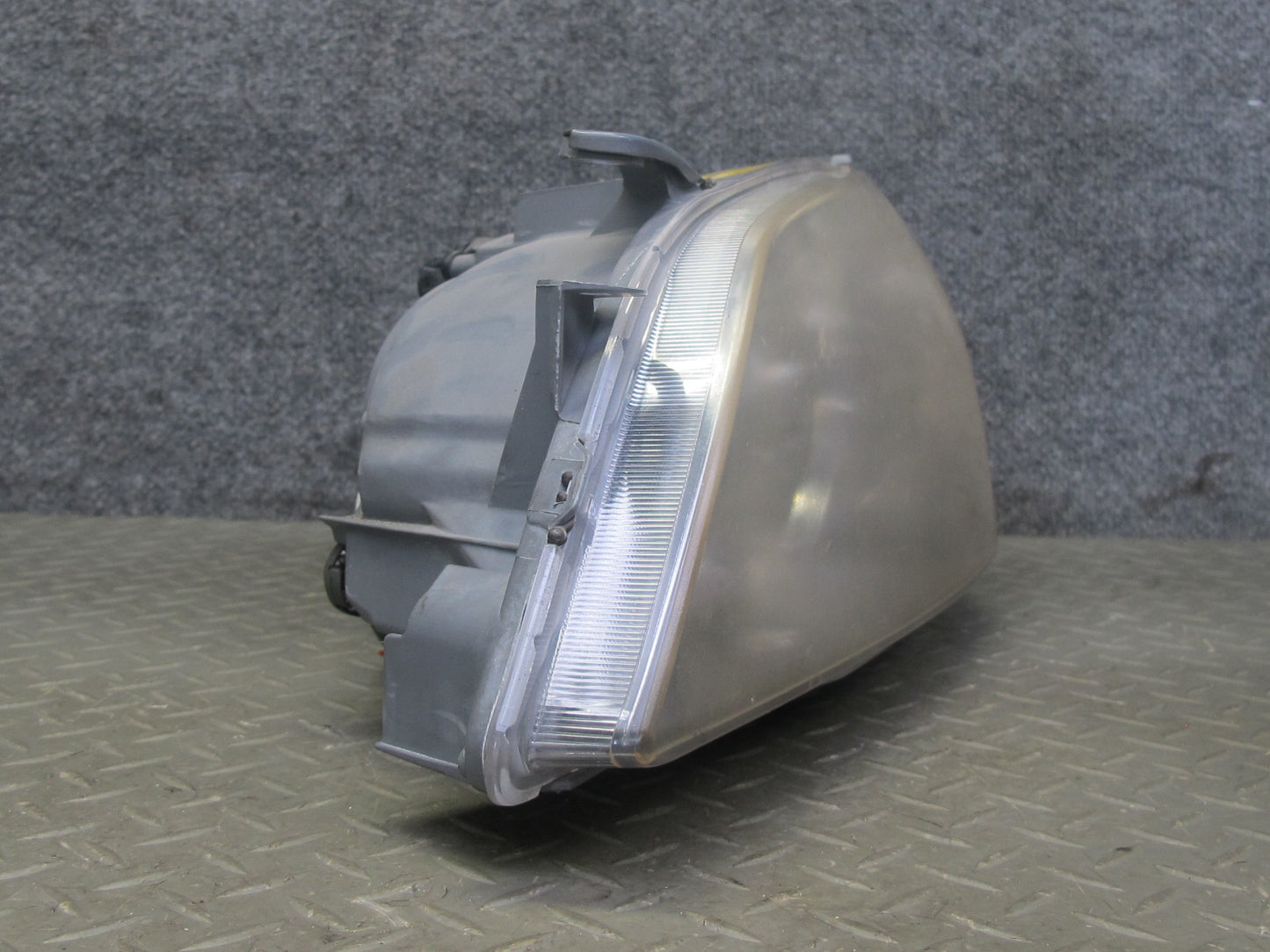 04-05 Lexus IS300 JCE10L Front Left Xenon HID Headlight Lamp OEM