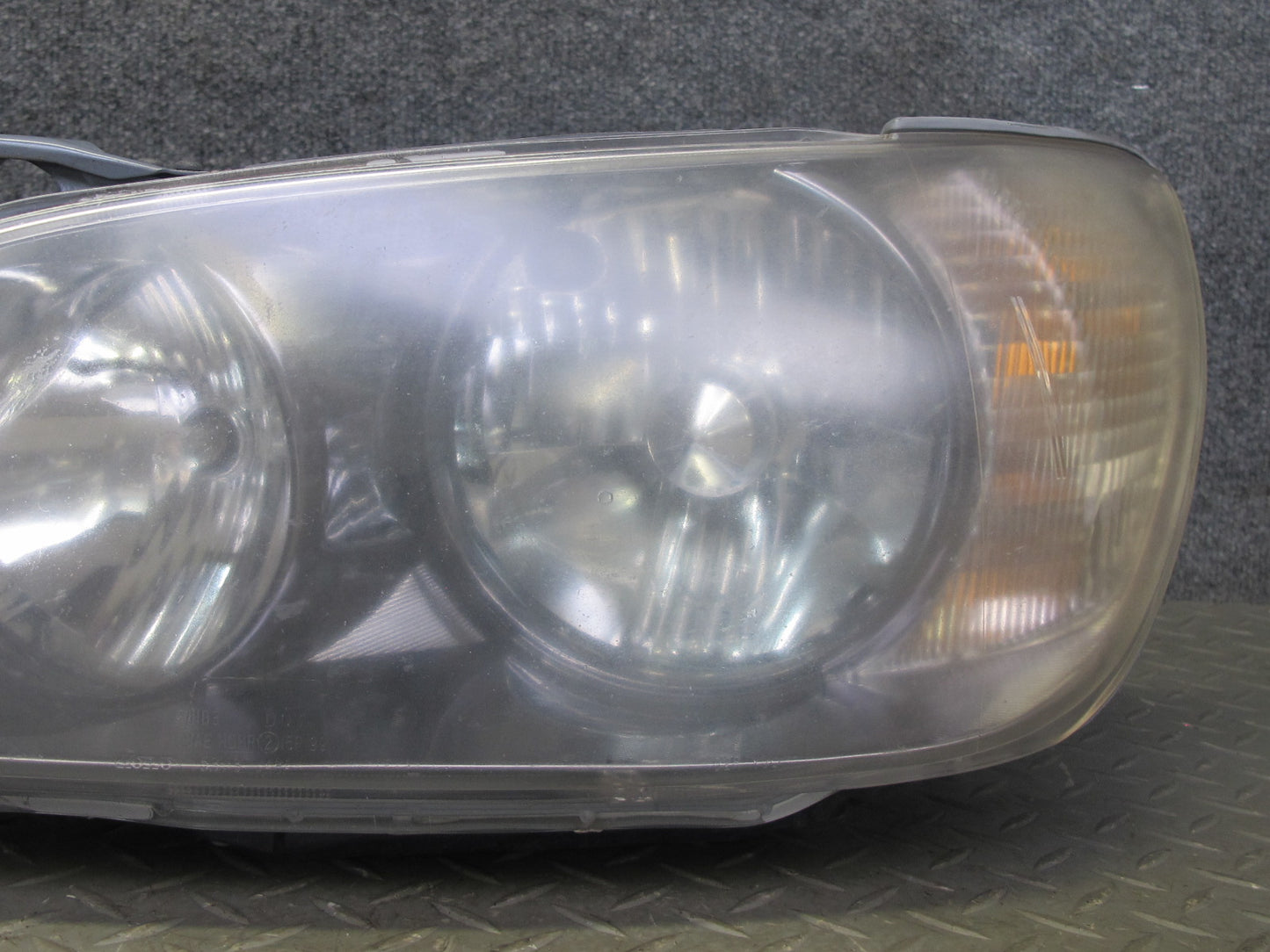 04-05 Lexus IS300 JCE10L Front Left Xenon HID Headlight Lamp OEM