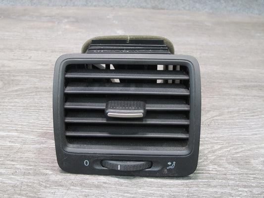 06-09 VW Rabbit GTI R32 Set of 2 Front Dash Left & Right A/C Air Vent Grille OEM