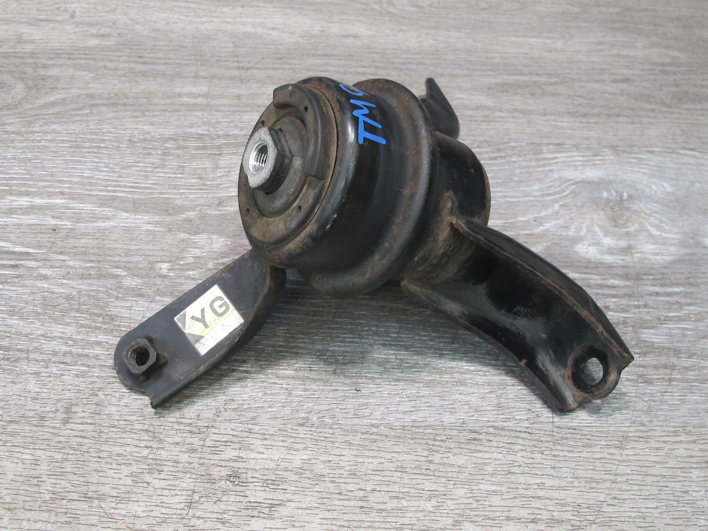 00-05 Toyota MR2 Spyder ZZW30L 1.8L 1ZZFE Engine Mount Bracket Support OEM