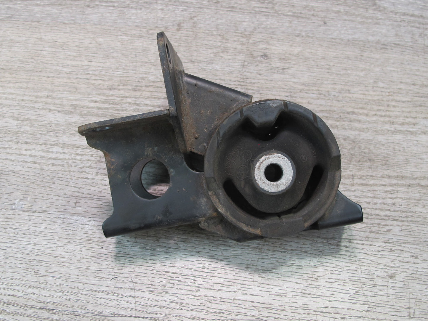 00-05 Toyota MR2 Spyder ZZW30L 1.8L 1ZZFE Engine Mount Bracket Support OEM