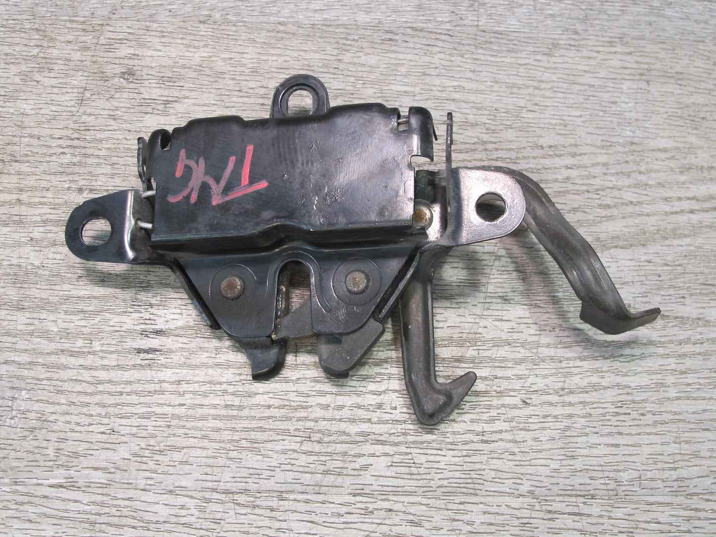 00-05 Toyota MR2 Spyder ZZW30L Front Hood Lock Latch OEM