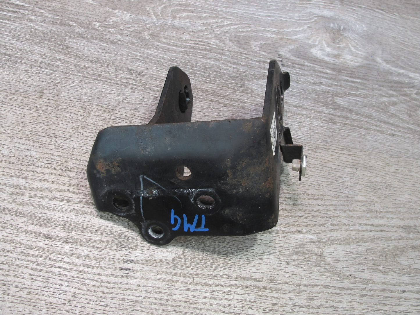 00-05 Toyota MR2 Spyder ZZW30L 1.8L 1ZZFE Engine Mount Bracket Support OEM