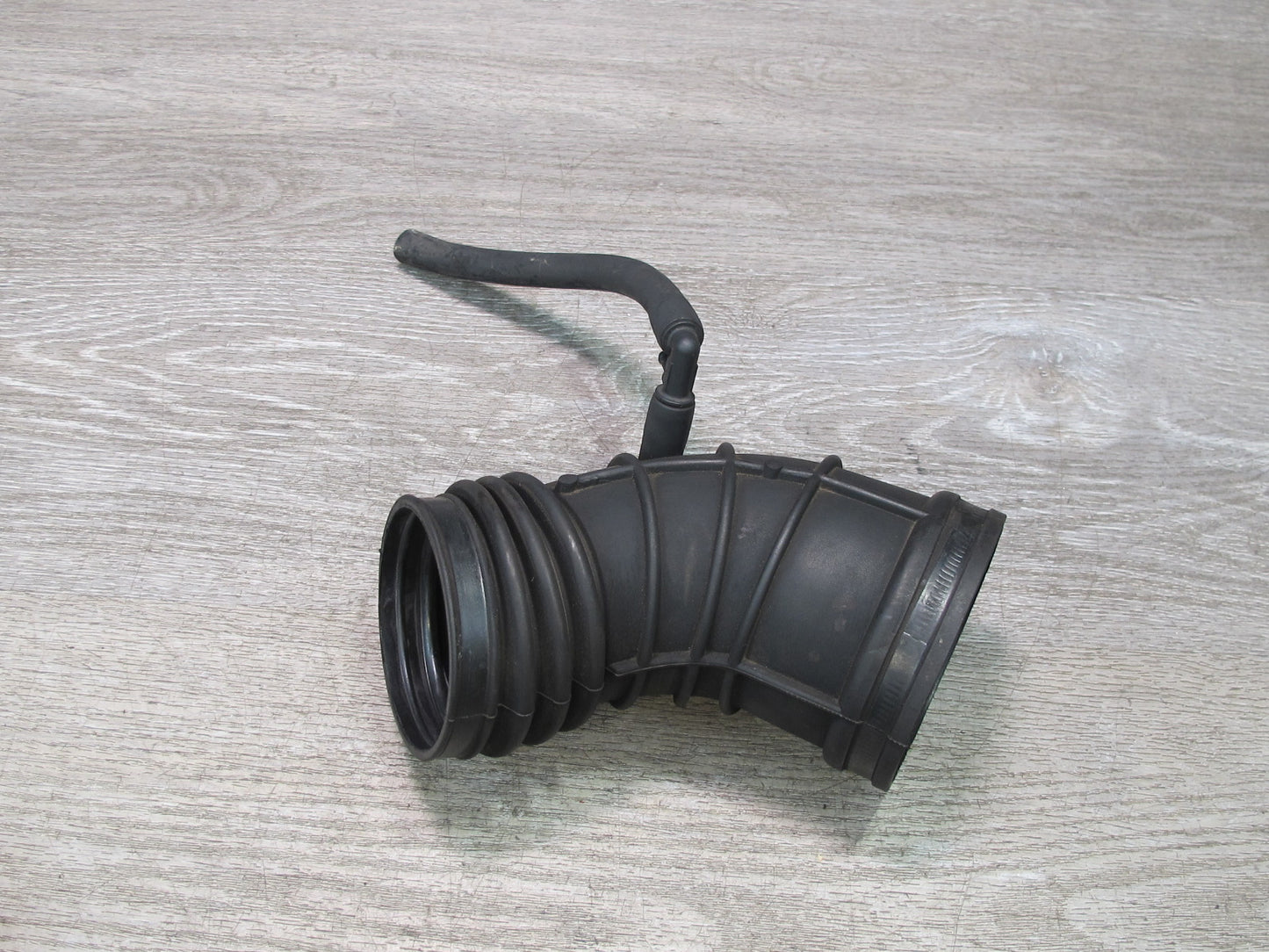 01-06 BMW E46 3-SERIES Air Intake Duct Hose Boot Tube 1438761 OEM