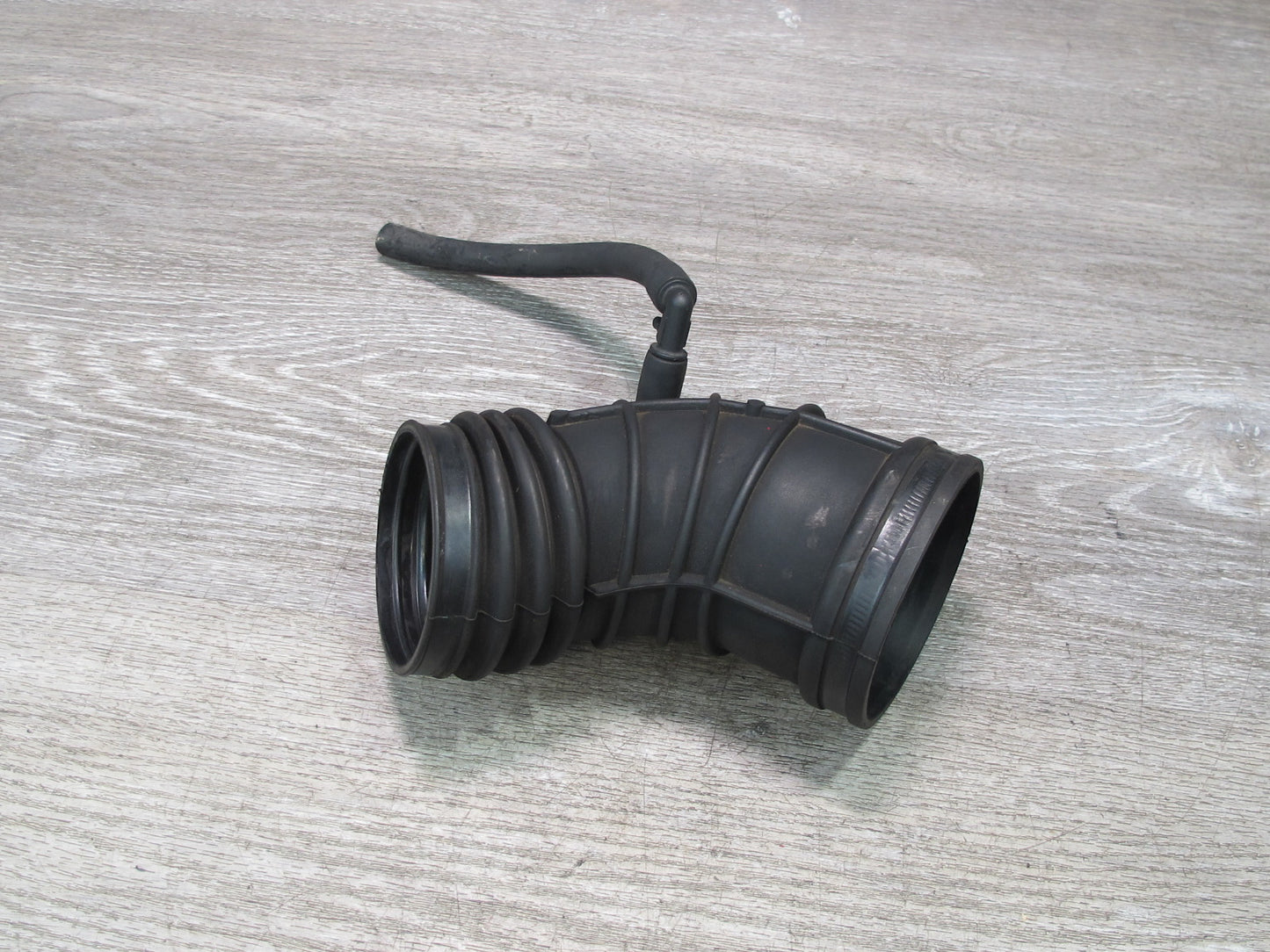 01-06 BMW E46 3-SERIES Air Intake Duct Hose Boot Tube 1438761 OEM