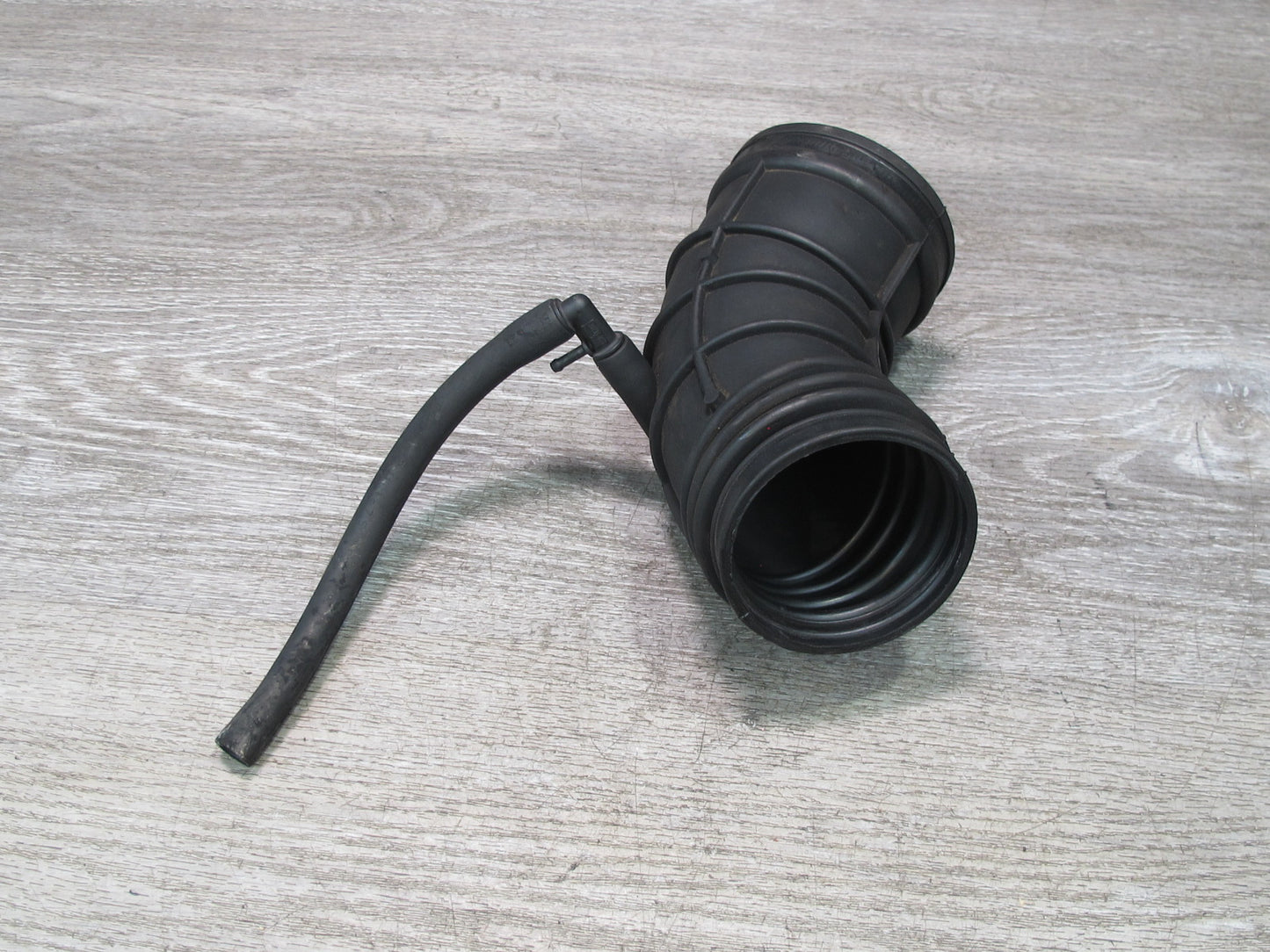 01-06 BMW E46 3-SERIES Air Intake Duct Hose Boot Tube 1438761 OEM