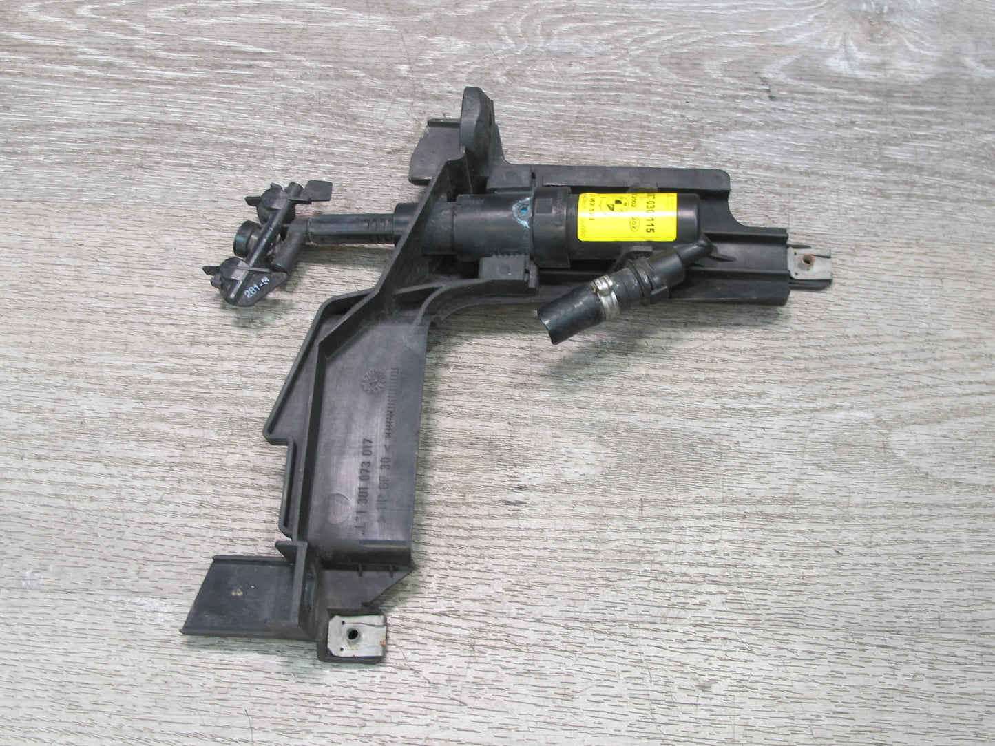 01-06 BMW E46 3-SERIES Set of 2 Front Headlight Washer Nozzle Spray JET OEM