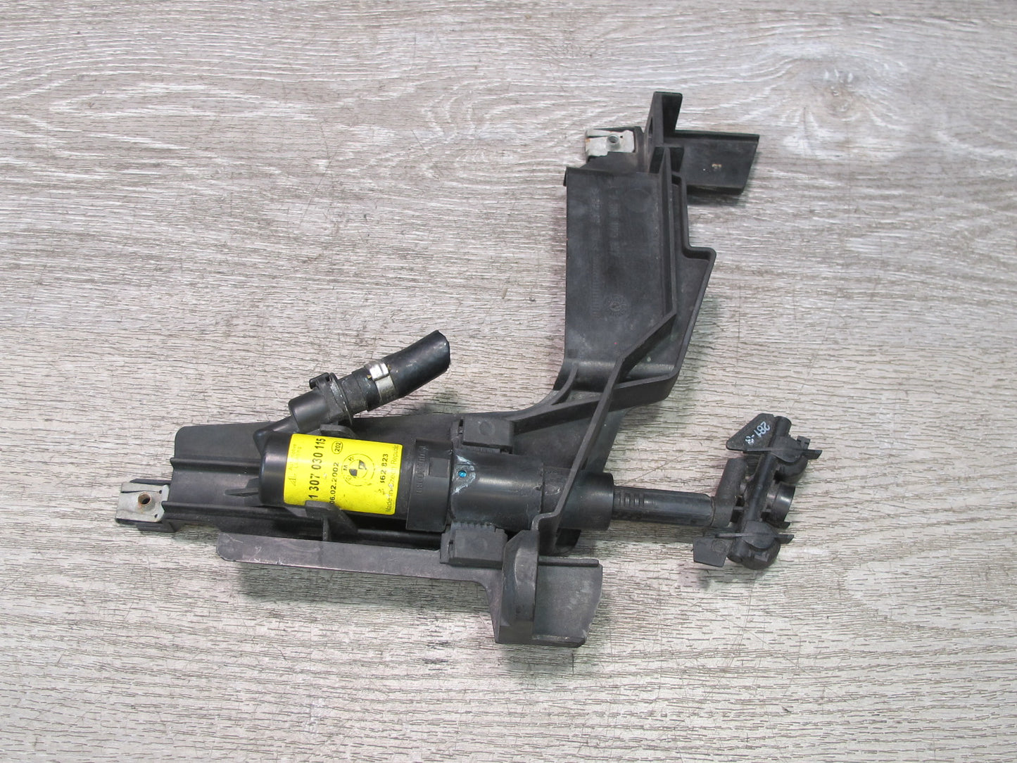01-06 BMW E46 3-SERIES Set of 2 Front Headlight Washer Nozzle Spray JET OEM