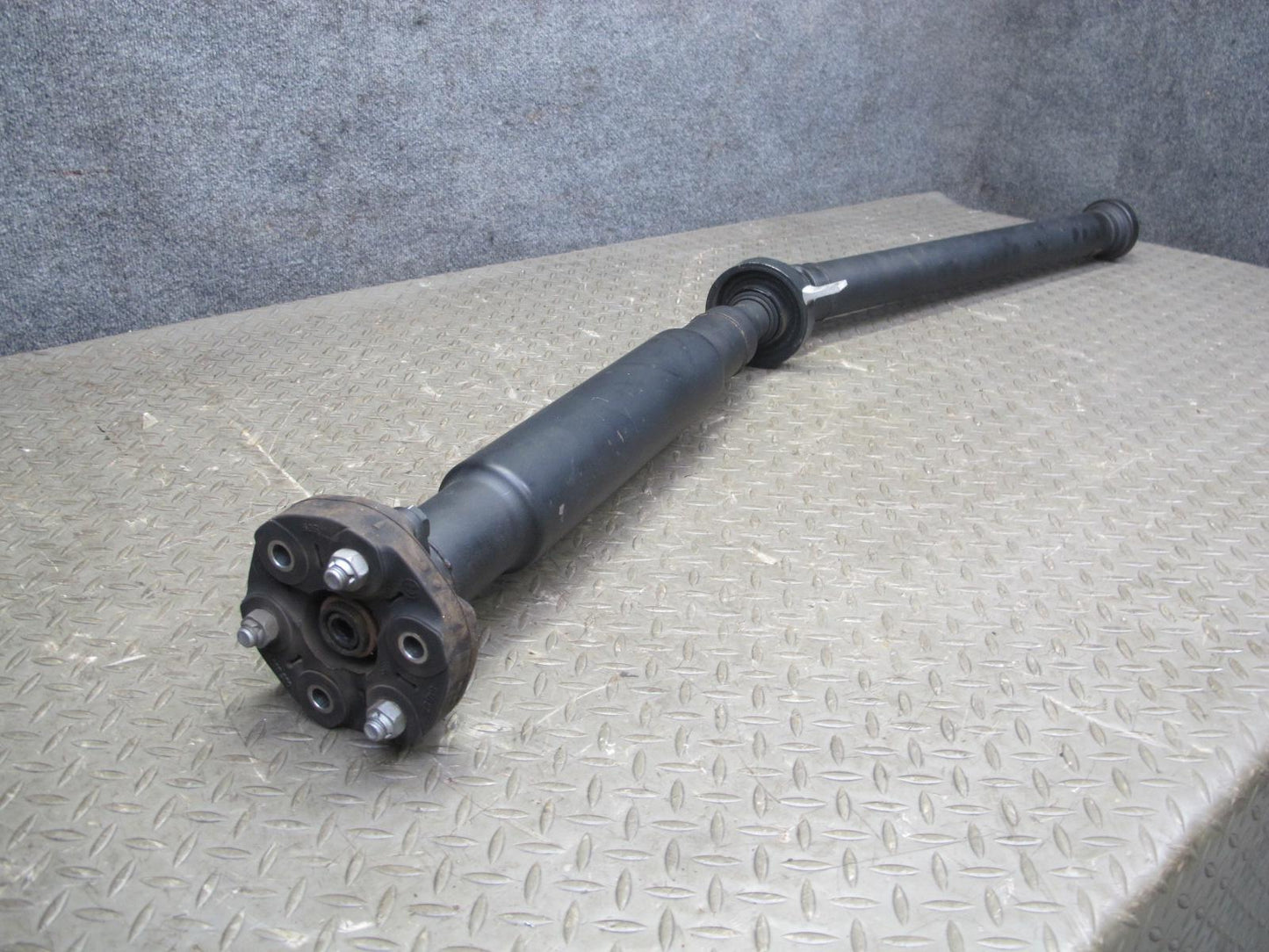 2007-2013 BMW E70 X5 AWD Rear Driveshaft Drive Shaft 7564398