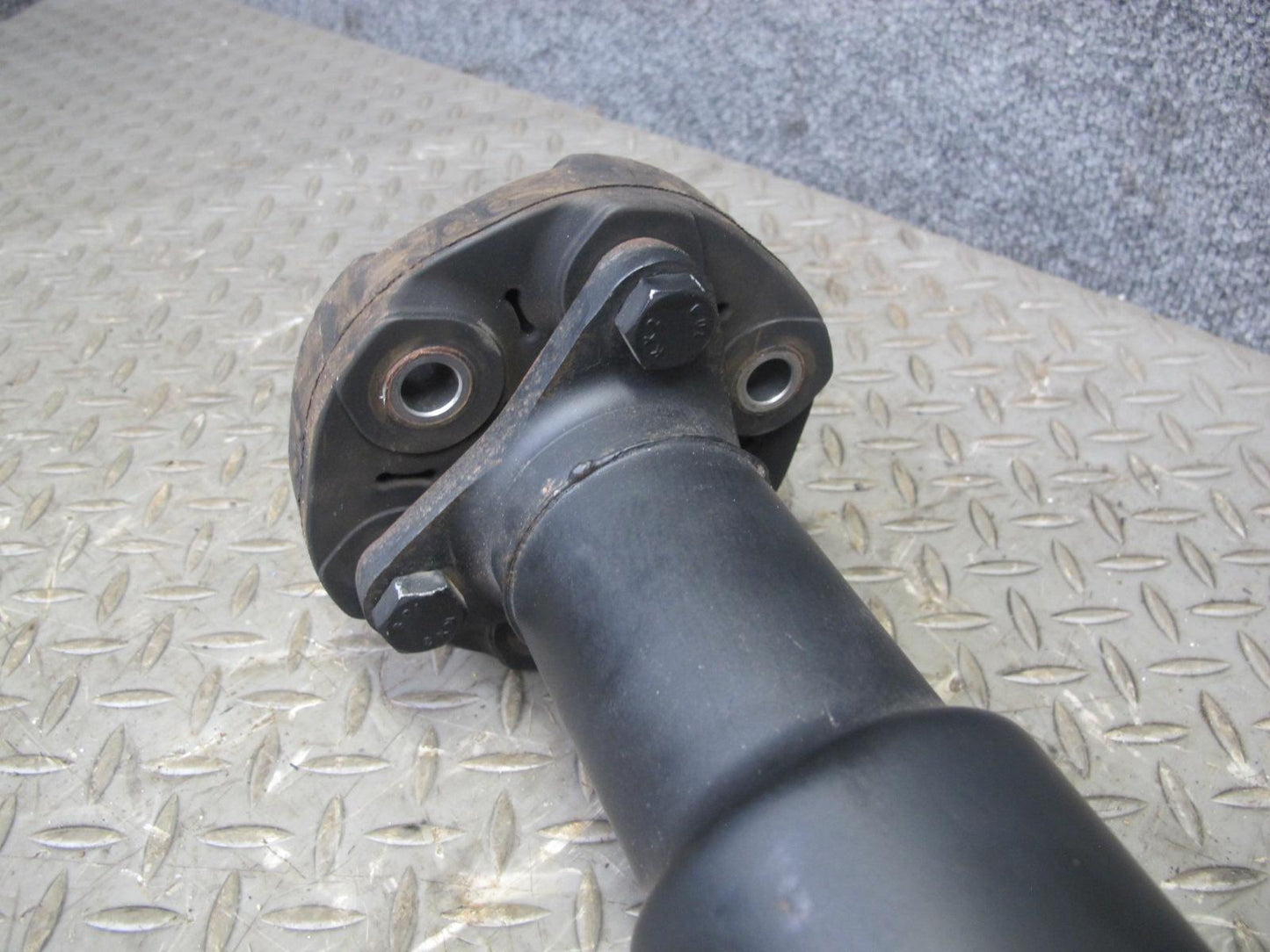 2007-2013 BMW E70 X5 AWD Rear Driveshaft Drive Shaft 7564398