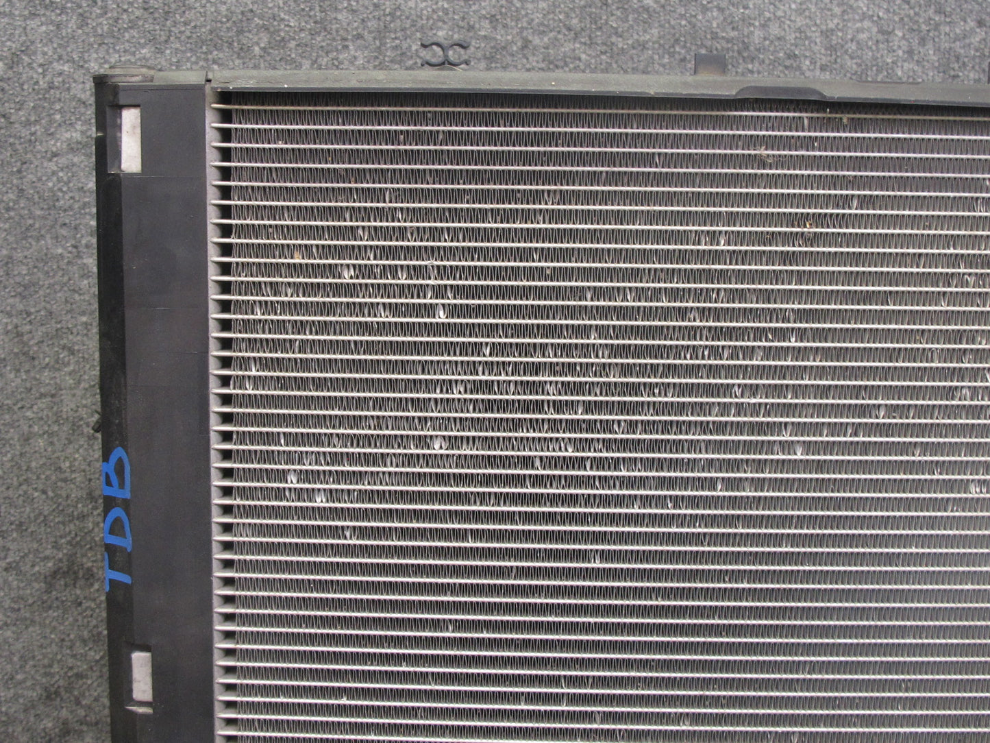 12-15 BMW F30 F32 N55 335i 335xi A/T Engine Cooling Radiator Intercooler Fan OEM