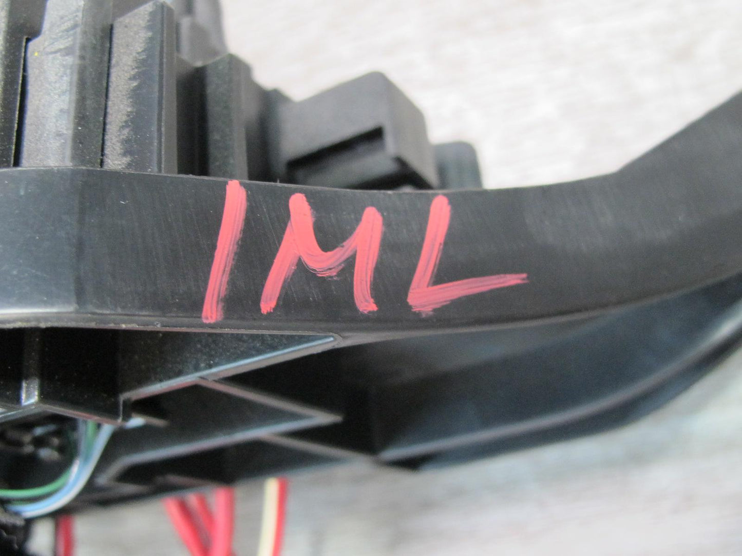 12-15 Mercedes X166 W166 GL Ml-class Front Right Under Seat Relay Fuse Box OEM