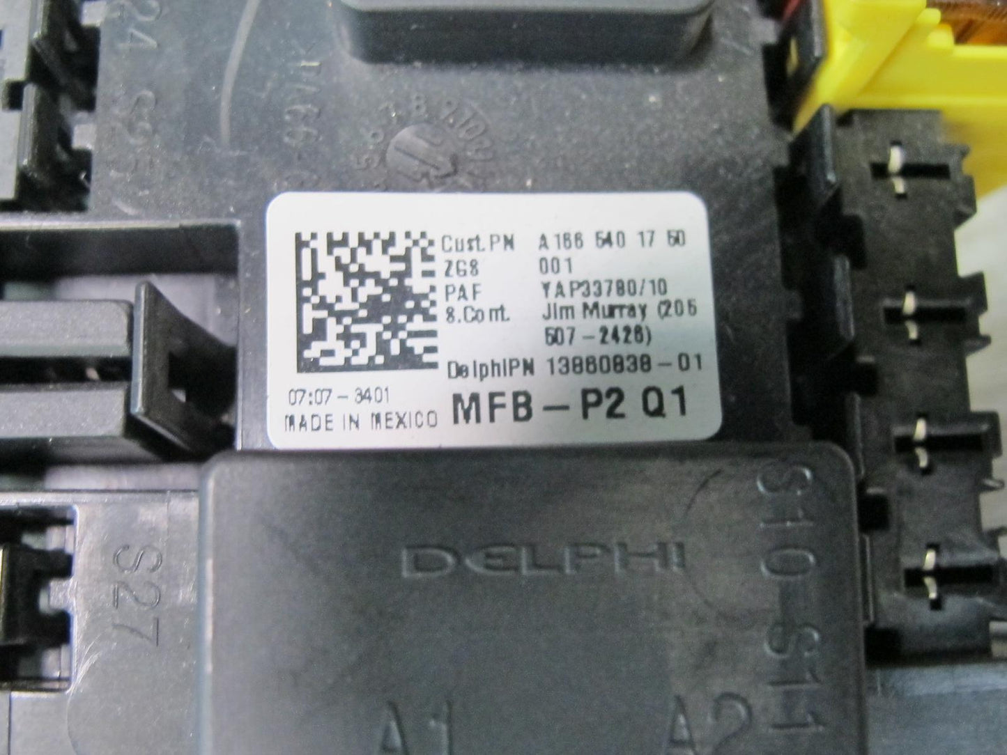 12-15 Mercedes X166 W166 GL Ml-class Front Right Under Seat Relay Fuse Box OEM