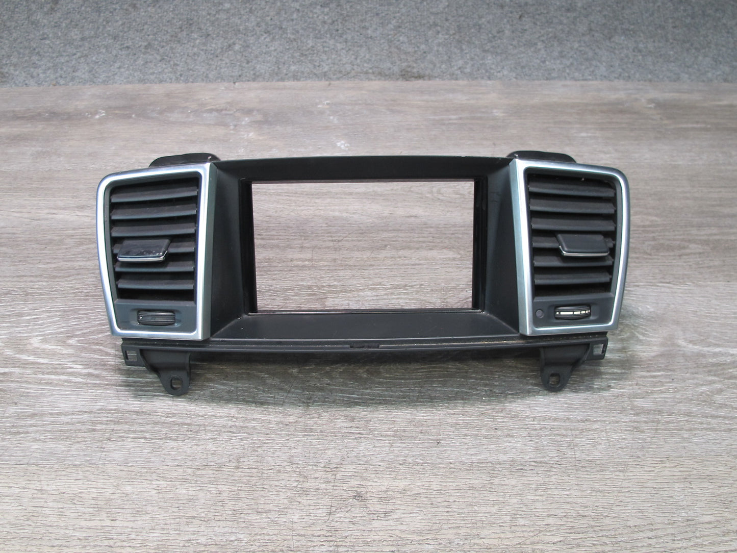 12-15 Mercedes W166 Ml-class Dash Front Center Heater Air Vent 1668300654 OEM
