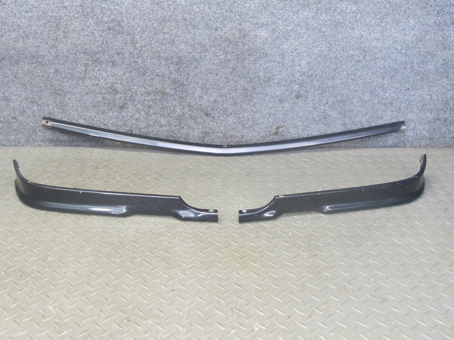 73-89 Mercedes R107 Front Bumper Center & Side Trim Molding Panel Set Black OEM