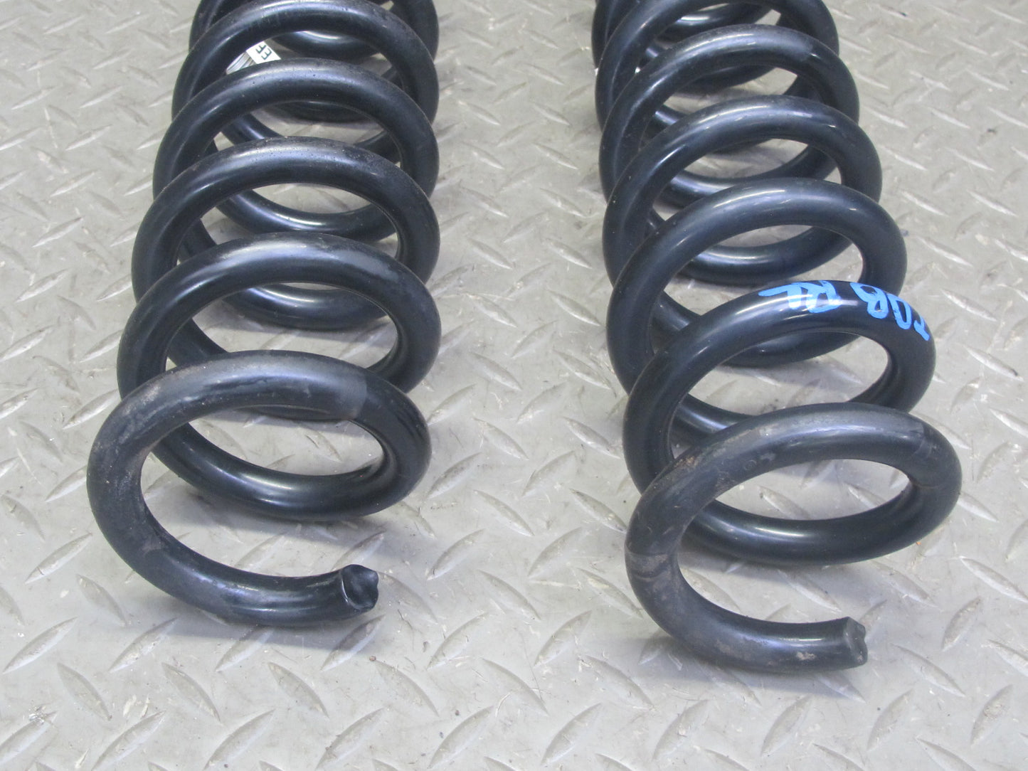 12-18 BMW F30 3-SERIES AWD Set of 2 Rear Left & Right Coil Spring OEM