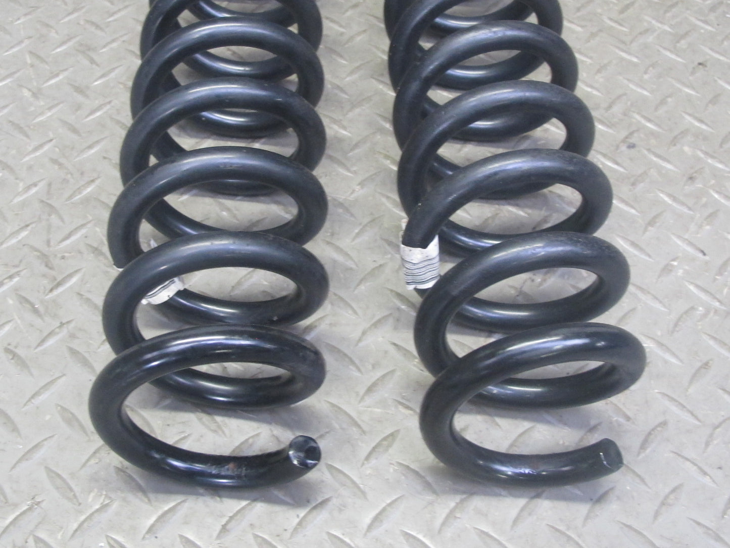 12-18 BMW F30 3-SERIES AWD Set of 2 Rear Left & Right Coil Spring OEM