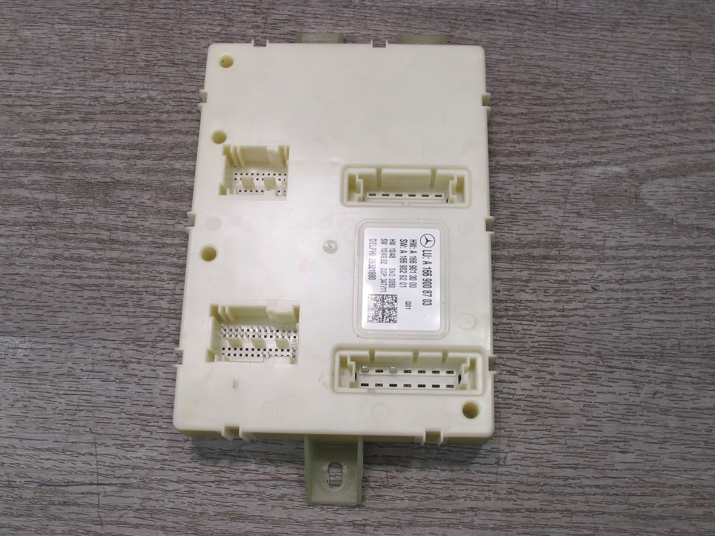 12-15 Mercedes W166 Ml-class SAM Signal Activation Control Module 1669008703 OEM