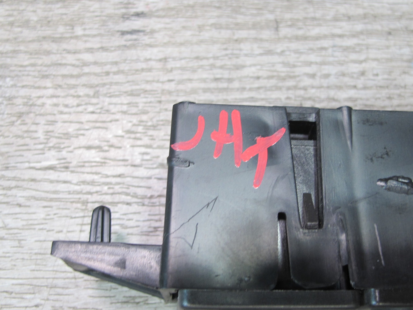 2003 -2007 Hummer H2 Dash Center Traction Control TOW Haul Switch