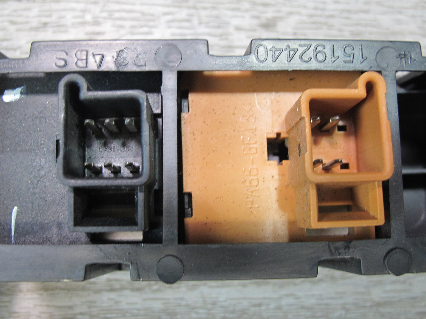 2003 -2007 Hummer H2 Dash Center Traction Control TOW Haul Switch