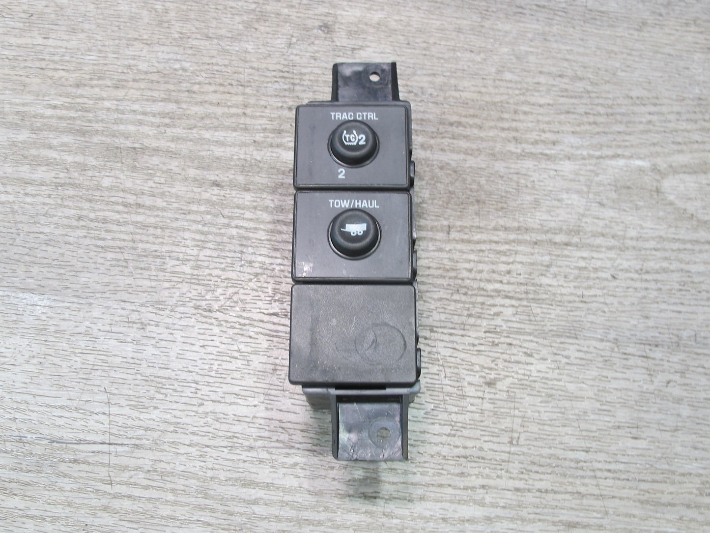 2003 -2007 Hummer H2 Dash Center Traction Control TOW Haul Switch