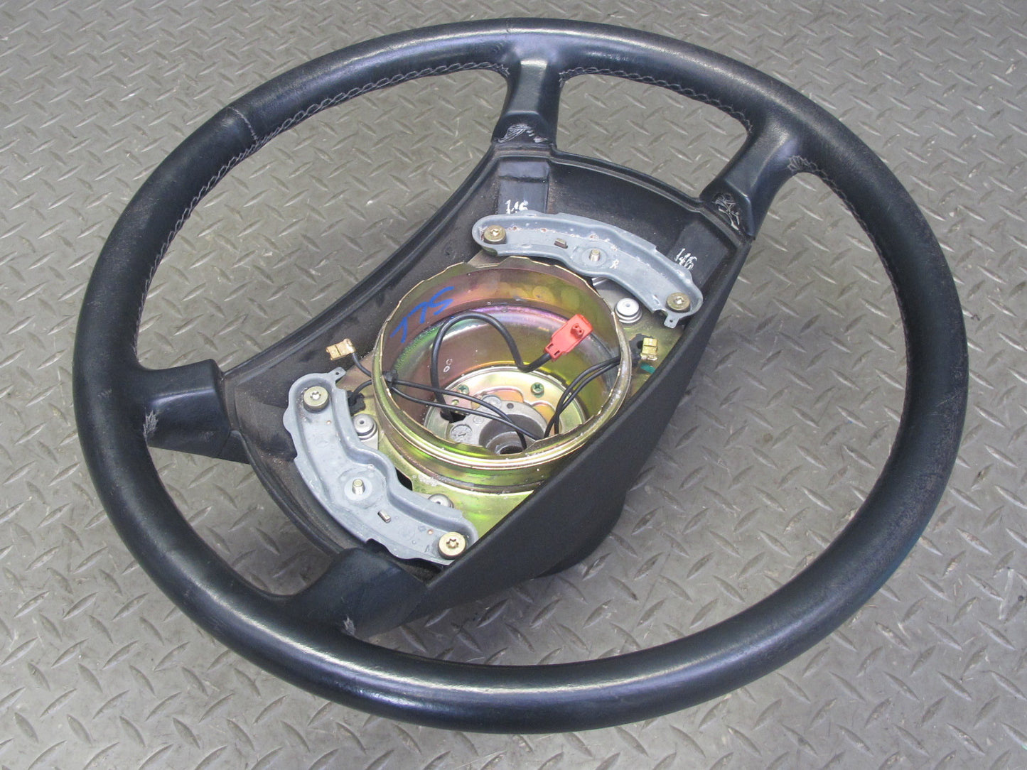 86-89 Mercedes R107 560SL Leather Steering Black OEM