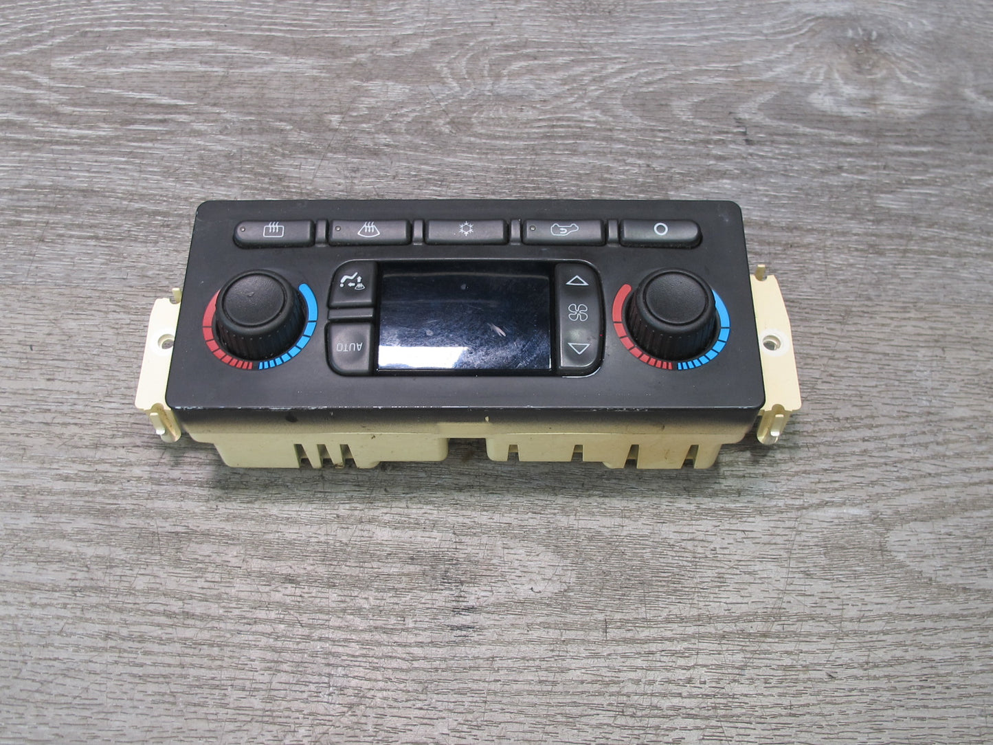 2003-2007 Hummer H2 A/C Heater Climate Control Switch Panel 15105969
