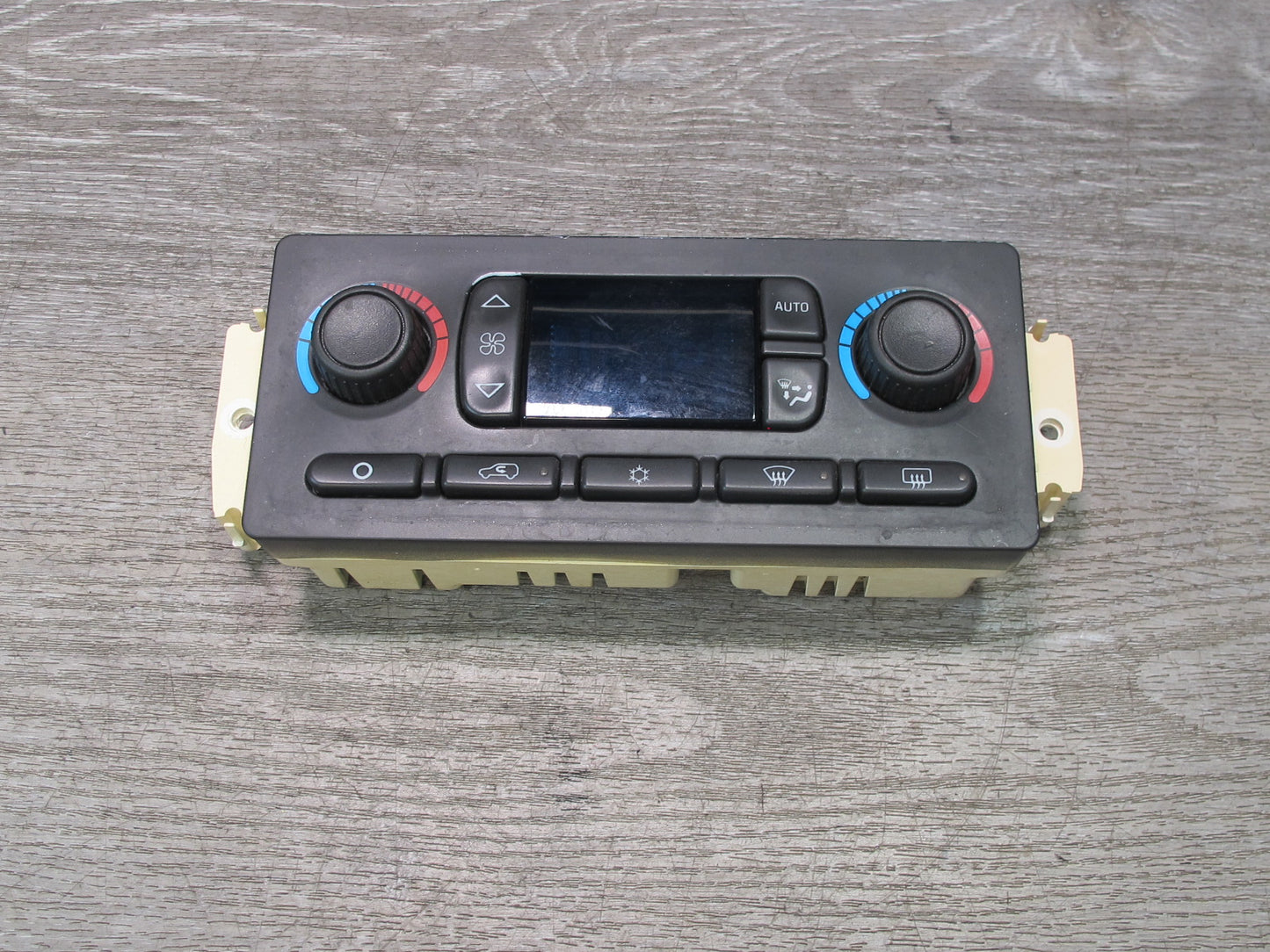 2003-2007 Hummer H2 A/C Heater Climate Control Switch Panel 15105969