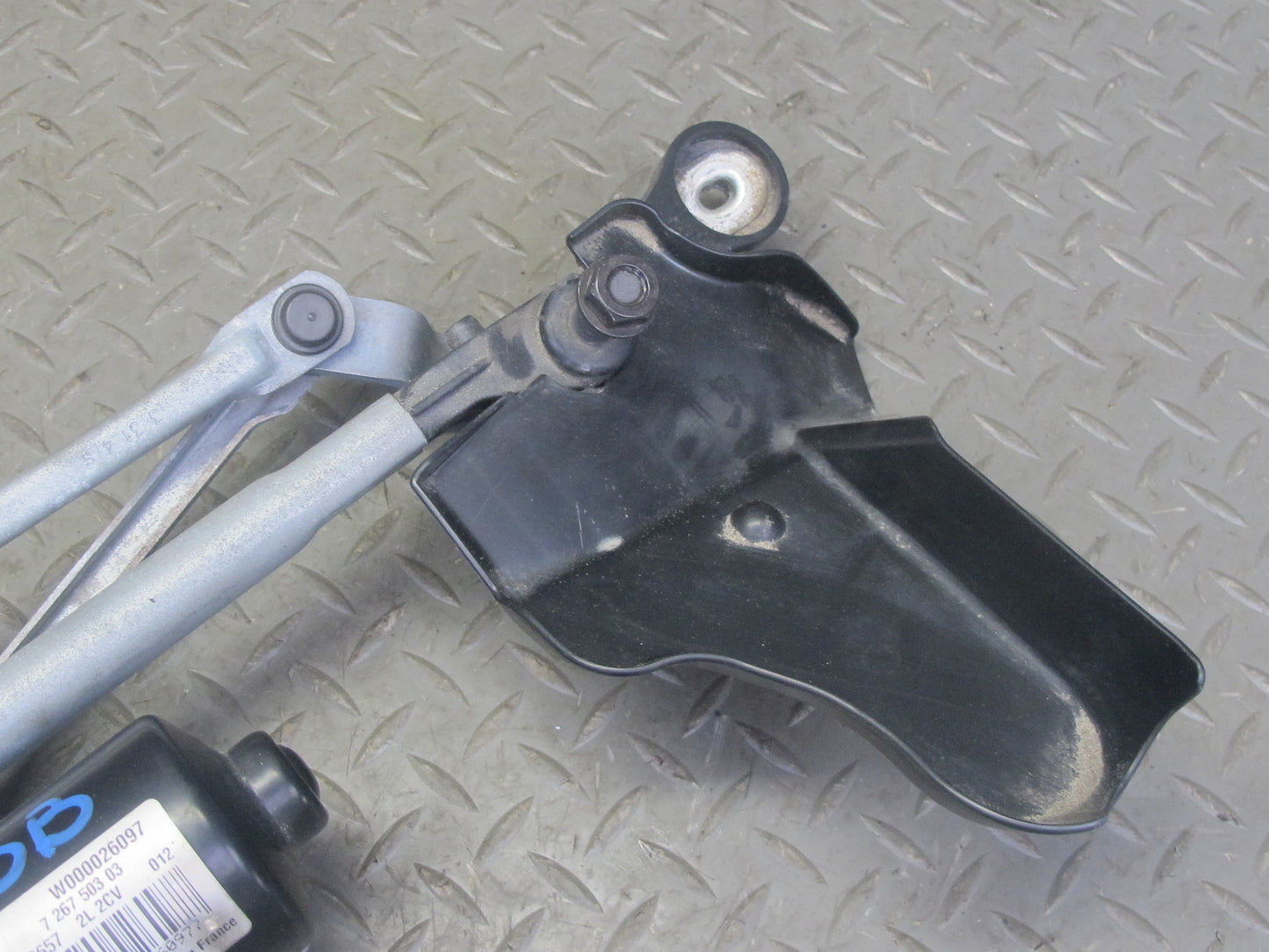 14-16 BMW F30 F31 F32 F33 F34 Windshield Wiper Transmission Linkage w Motor OEM